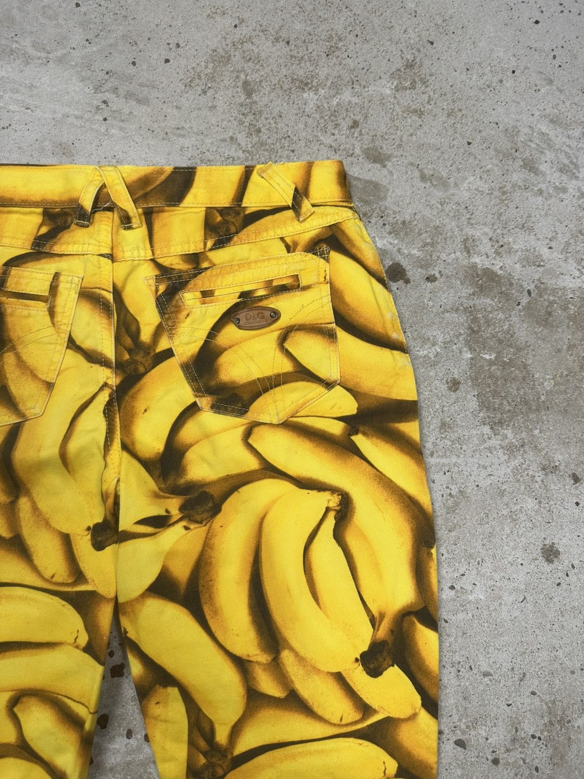 Dolce & Gabbana 2003 Dolce & Gabbana Banana Print 3/4 Capri Pants Size 27" / US 4 / IT 40 - 14 Thumbnail