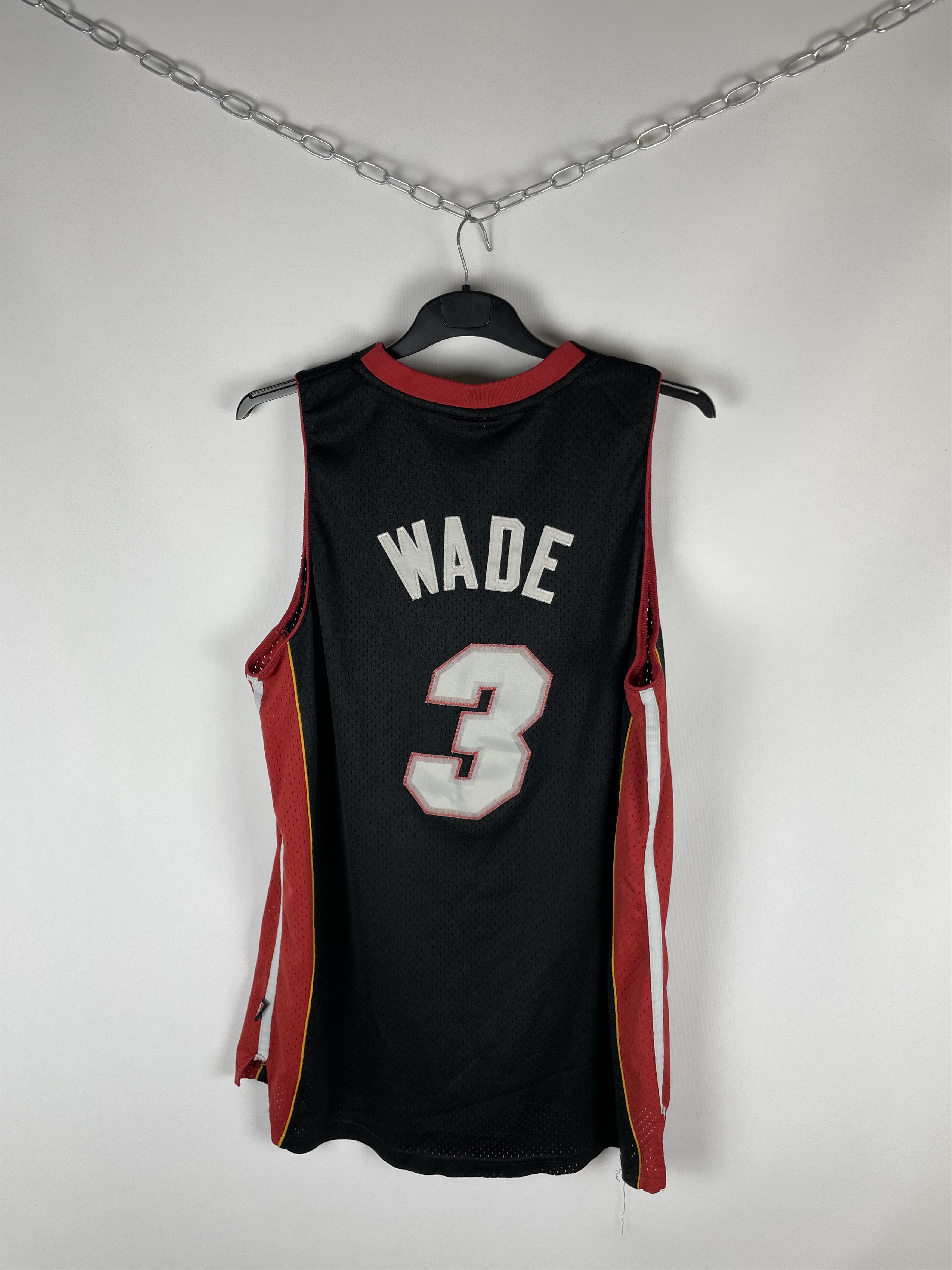NBA Miami Heat Dwayne Wade #3 Reebok Jersey Size US XL / EU 56 / 4 - 7 Thumbnail