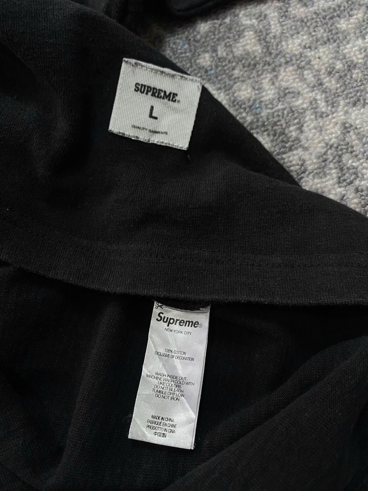 Supreme Supreme tee Size US L / EU 52-54 / 3 - 4 Thumbnail