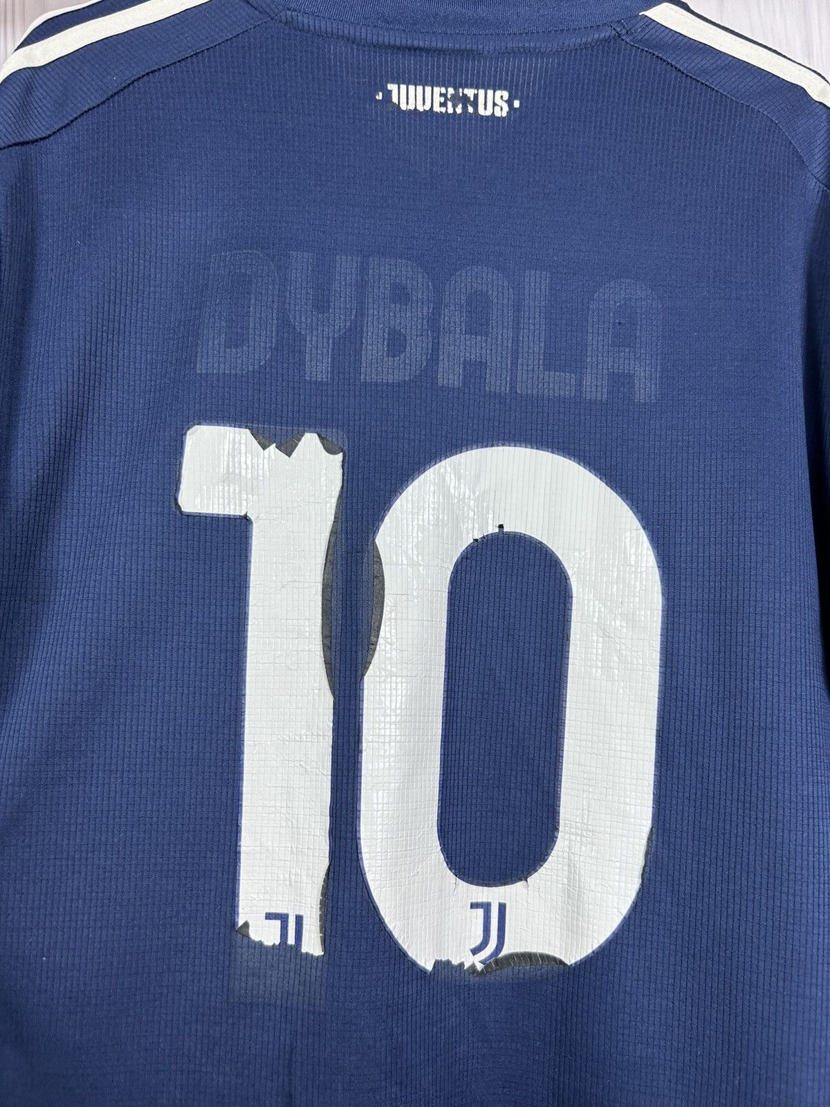 Adidas Adidas #10 Dybala Juventus Soccer Jersey Size L Size US L / EU 52-54 / 3 - 20 Thumbnail
