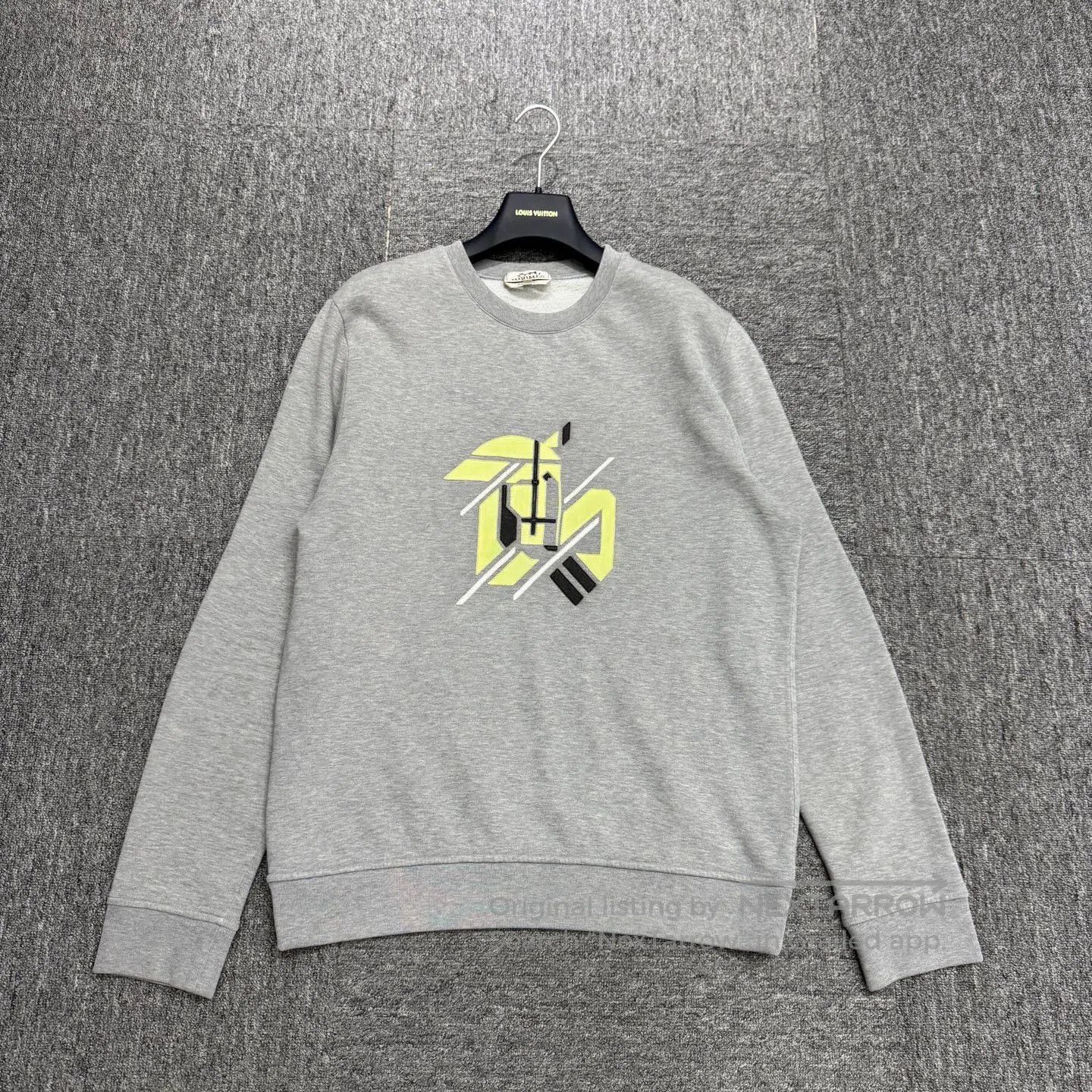 Hermes Gray Graphic Sweatshirt Size L. Size US L / EU 52-54 / 3 - 1 Thumbnail