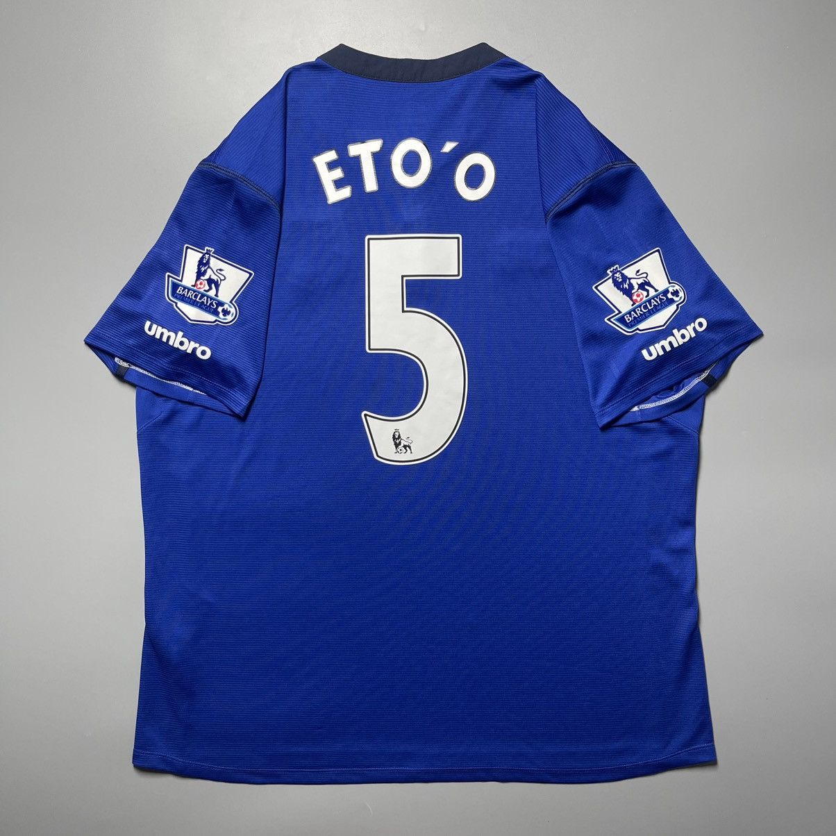 Umbro EVERTON UMBRO 2014/2015 FOOTBALL SOCCER HOME JERSEY #5 ETO’O Size US XXL / EU 58 / 5 - 1 Thumbnail