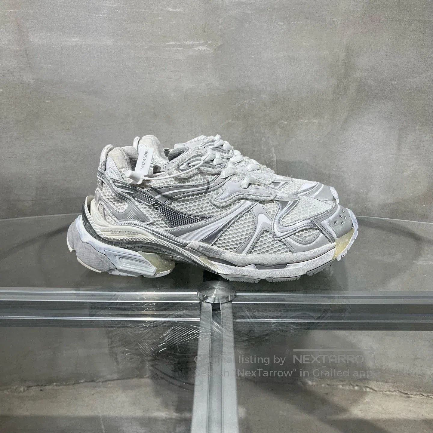 Balenciaga Balenciaga Runner 2.0 Silver-White. Size US 8 / EU 41 - 4 Thumbnail