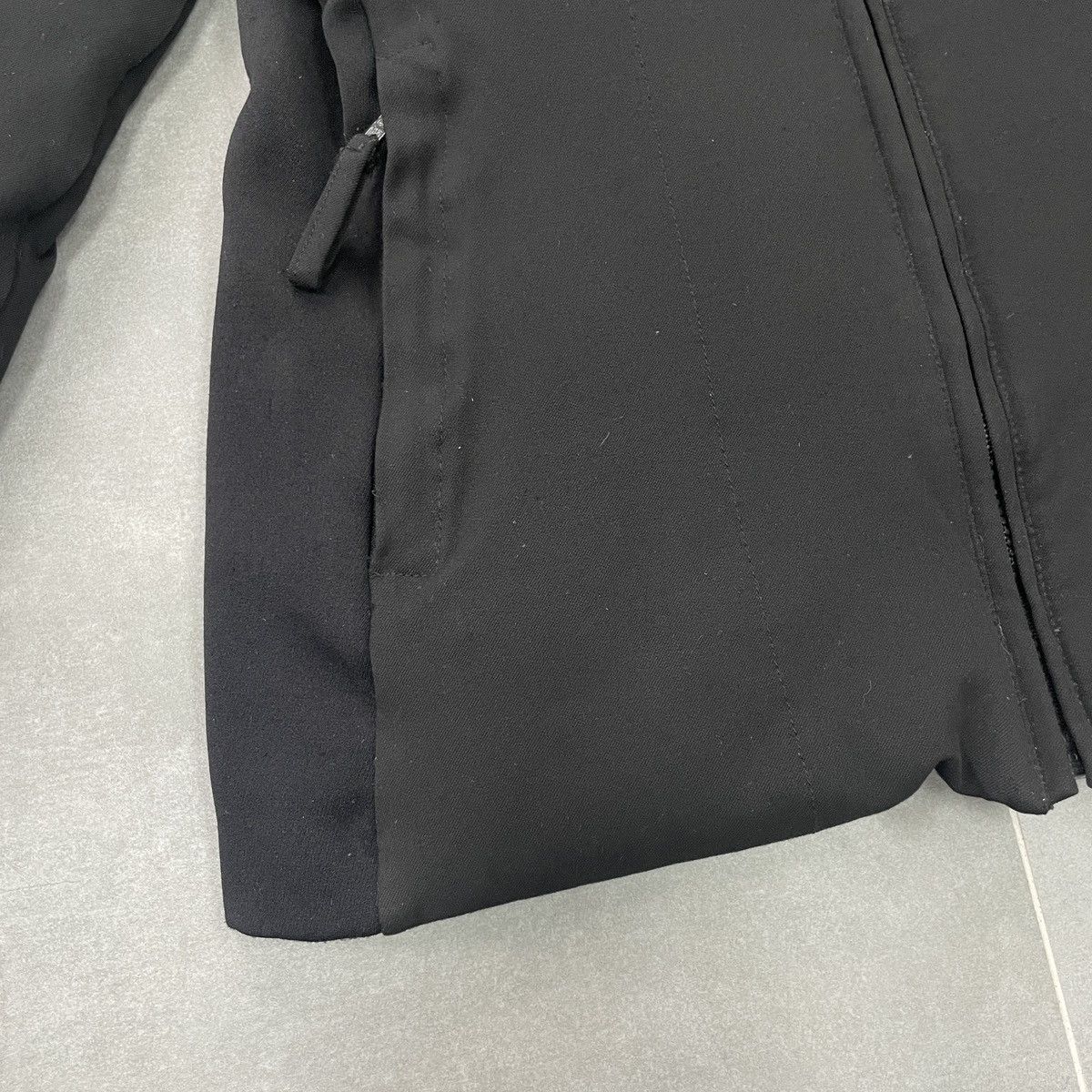 Moncler × Vintage Vintage Moncler Women Puffer Down Jacket Size 1 (M) Size M / US 6-8 / IT 42-44 - 7 Thumbnail