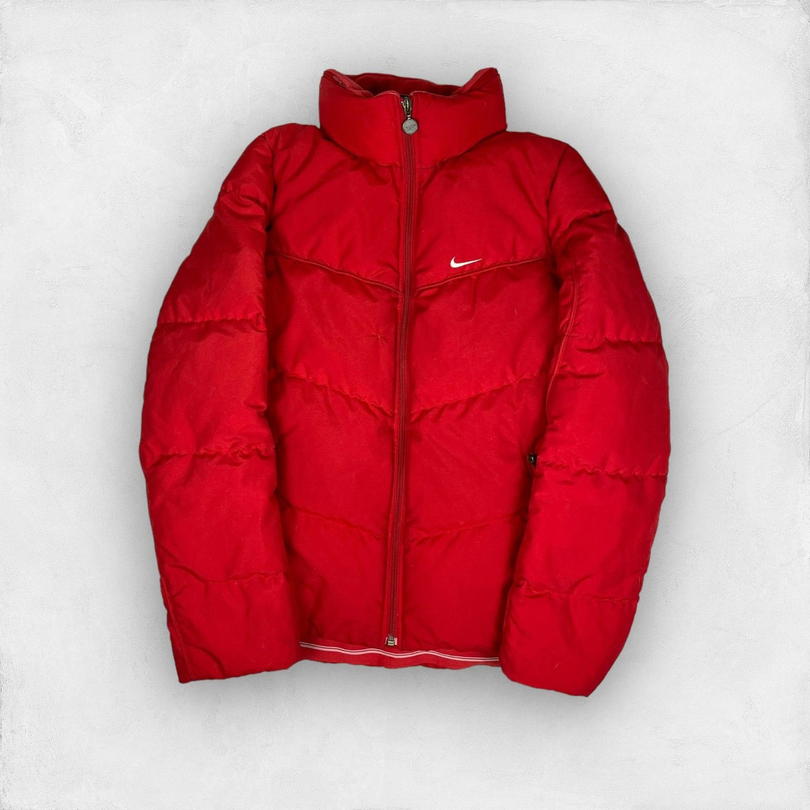 Nike × Vintage Nike Women's Red Embroidered Swoosh Full Zip Puffer Jacket M Size M / US 6-8 / IT 42-44 - 1 Thumbnail
