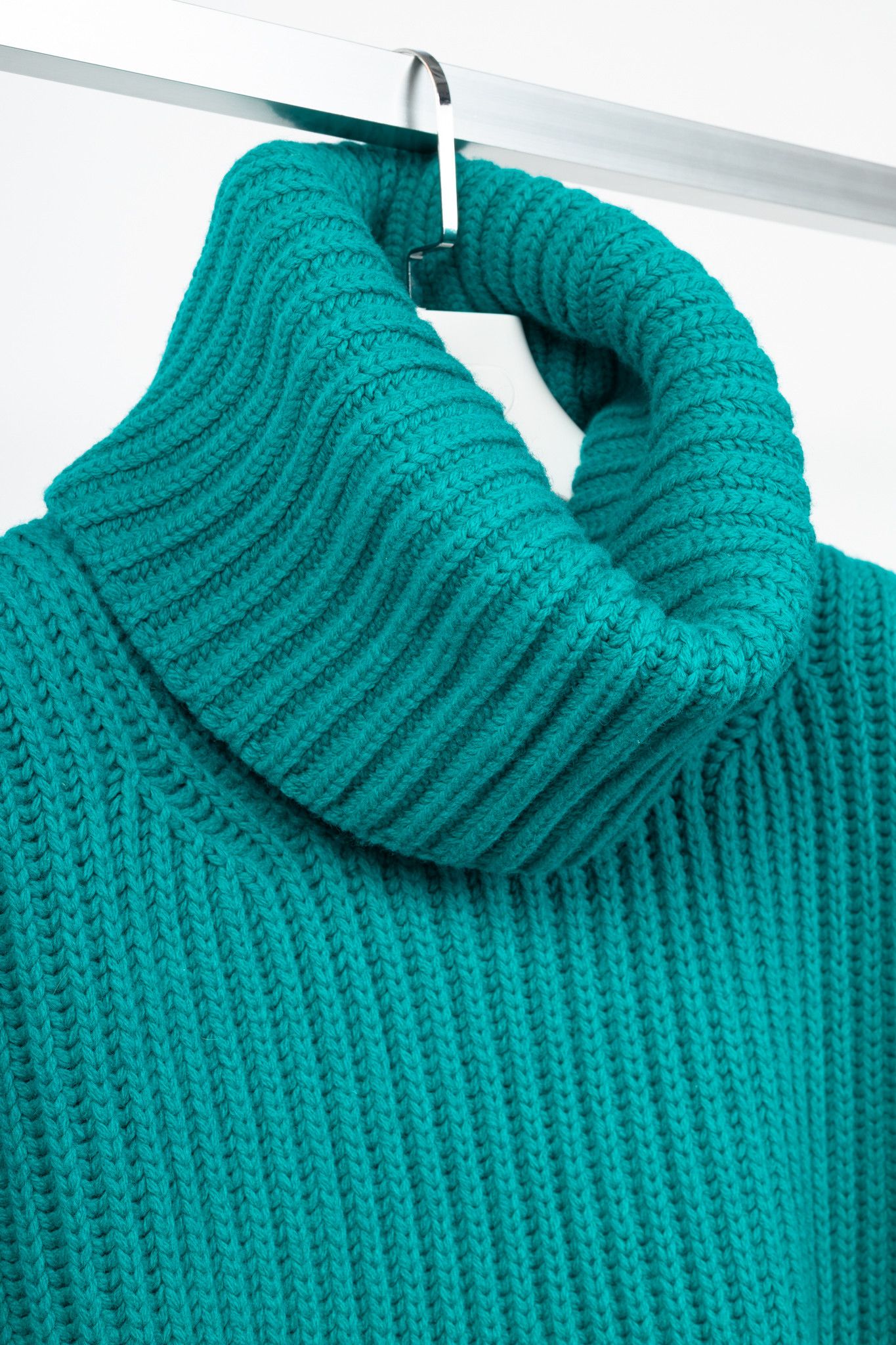 Balenciaga Balenciaga AW17 Turquoise Oversized Ribbed Wool Turtleneck Size XL / US 12-14 / IT 48-50 - 4 Thumbnail