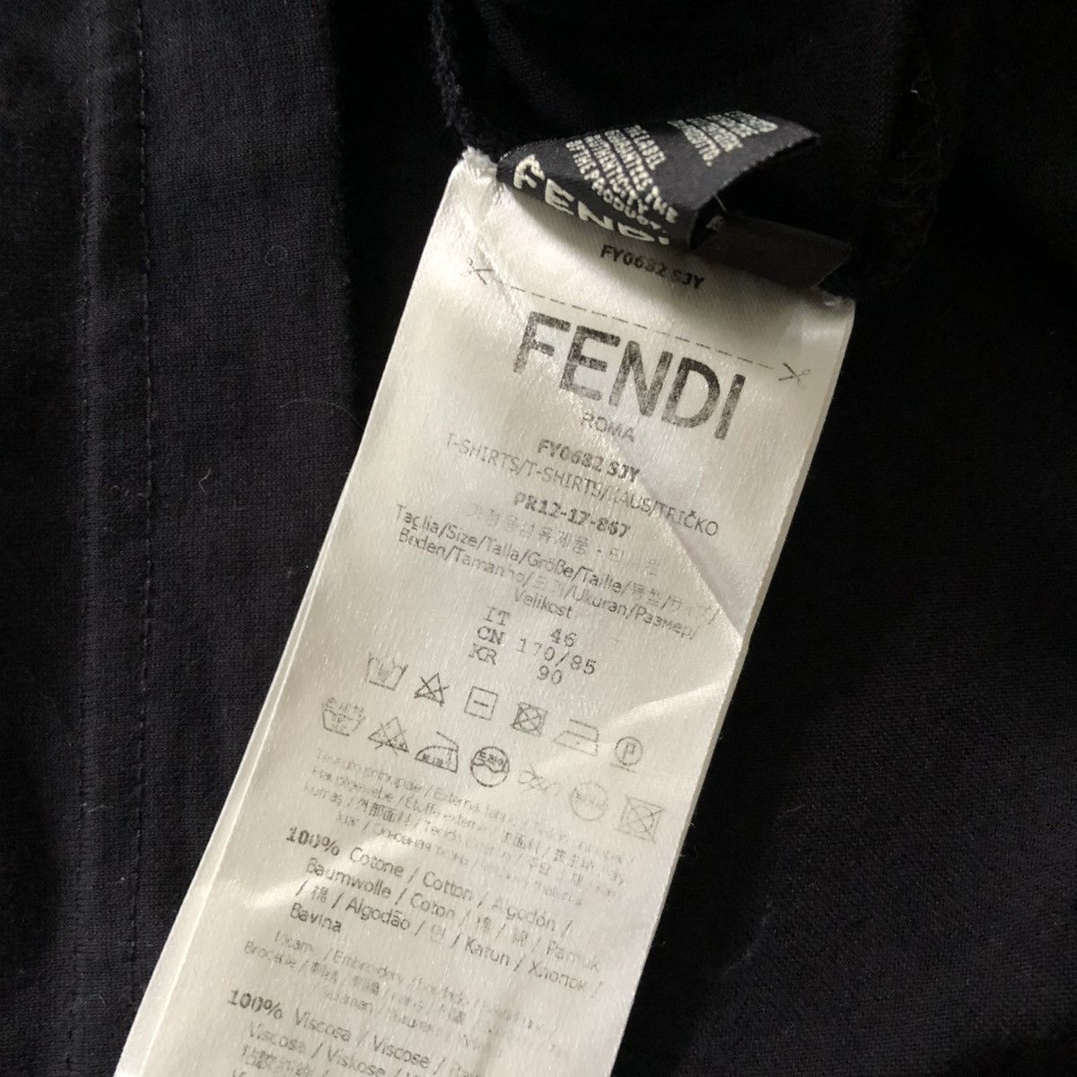 Fendi FENDI Fantastic Monster Logo Appliqued T-Shirt Size US S / EU 44-46 / 1 - 11 Thumbnail
