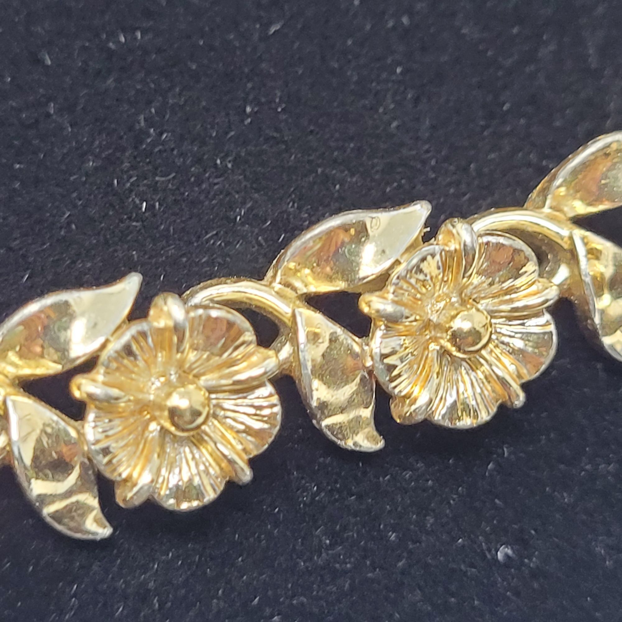 Vintage 70s Signed Lisner Gold Tone 3D Flower Link Collar Choker Size ONE SIZE - 1 Thumbnail