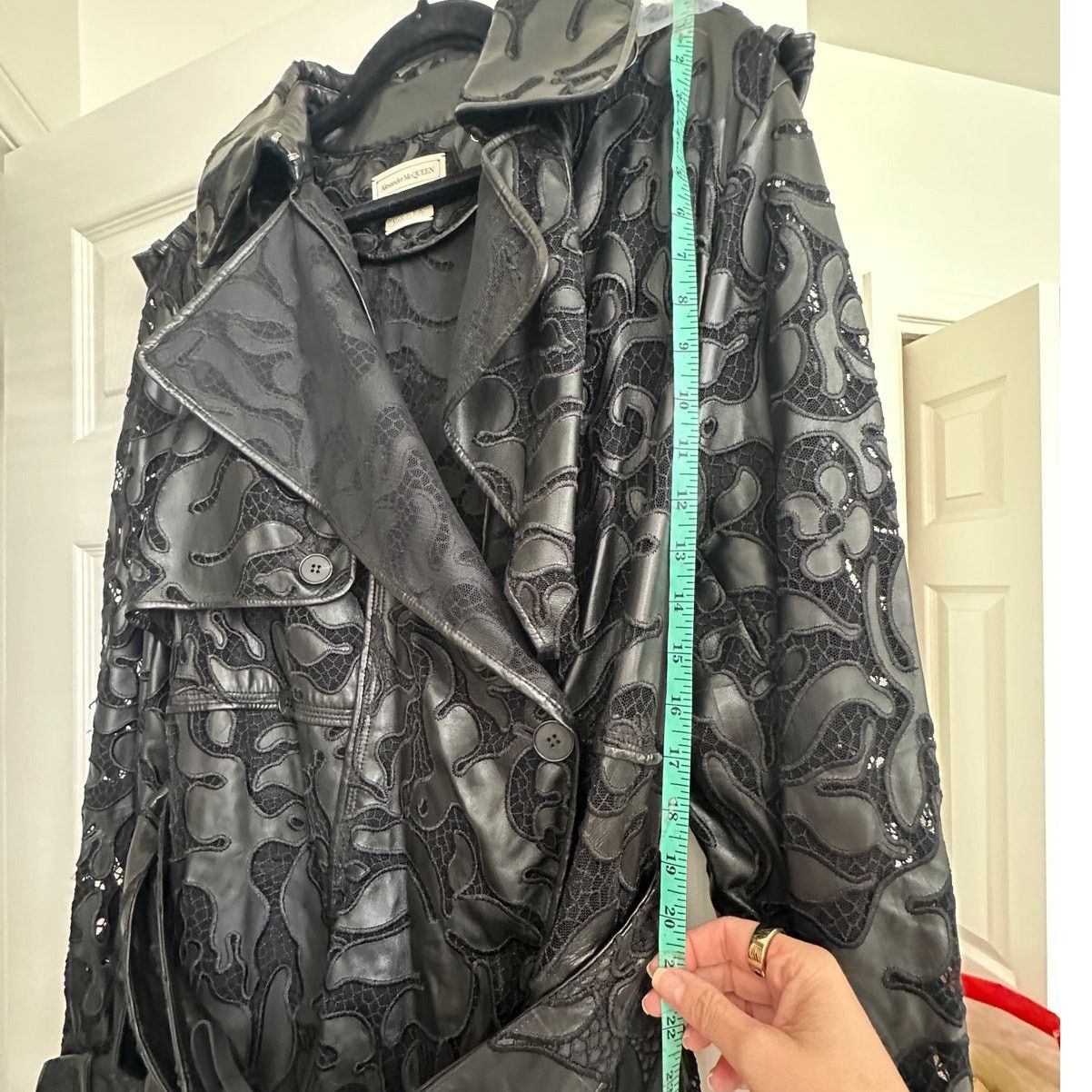 Alexander McQueen Alexander McQueen Black Leather Lace Belted Trench Coat 14 Size XL / US 12-14 / IT 48-50 - 21 Thumbnail