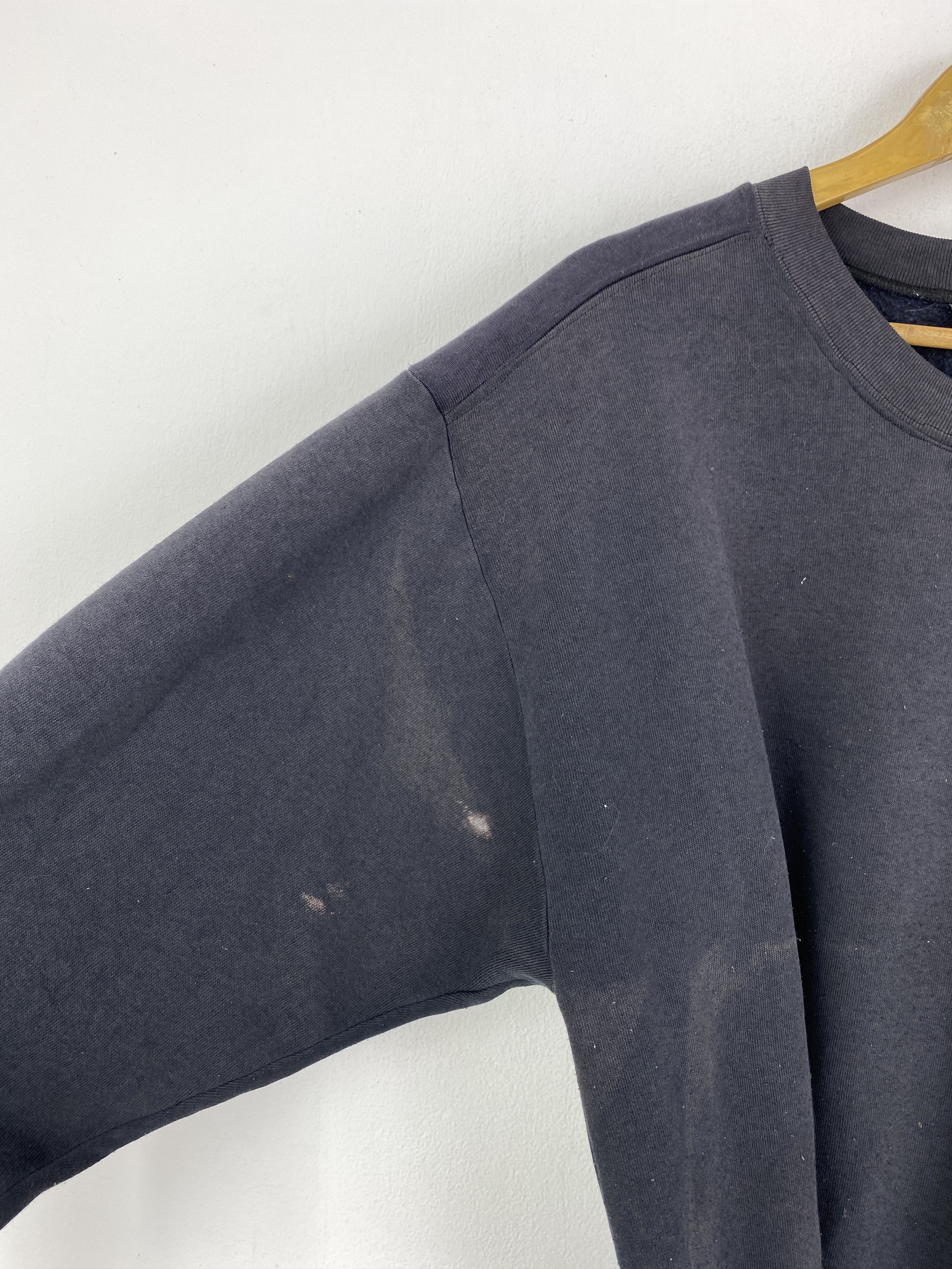 Nike Vintage 90s Nike Small Logo Crewneck Sweatshirt SH0141 Size US XL / EU 56 / 4 - 9 Thumbnail