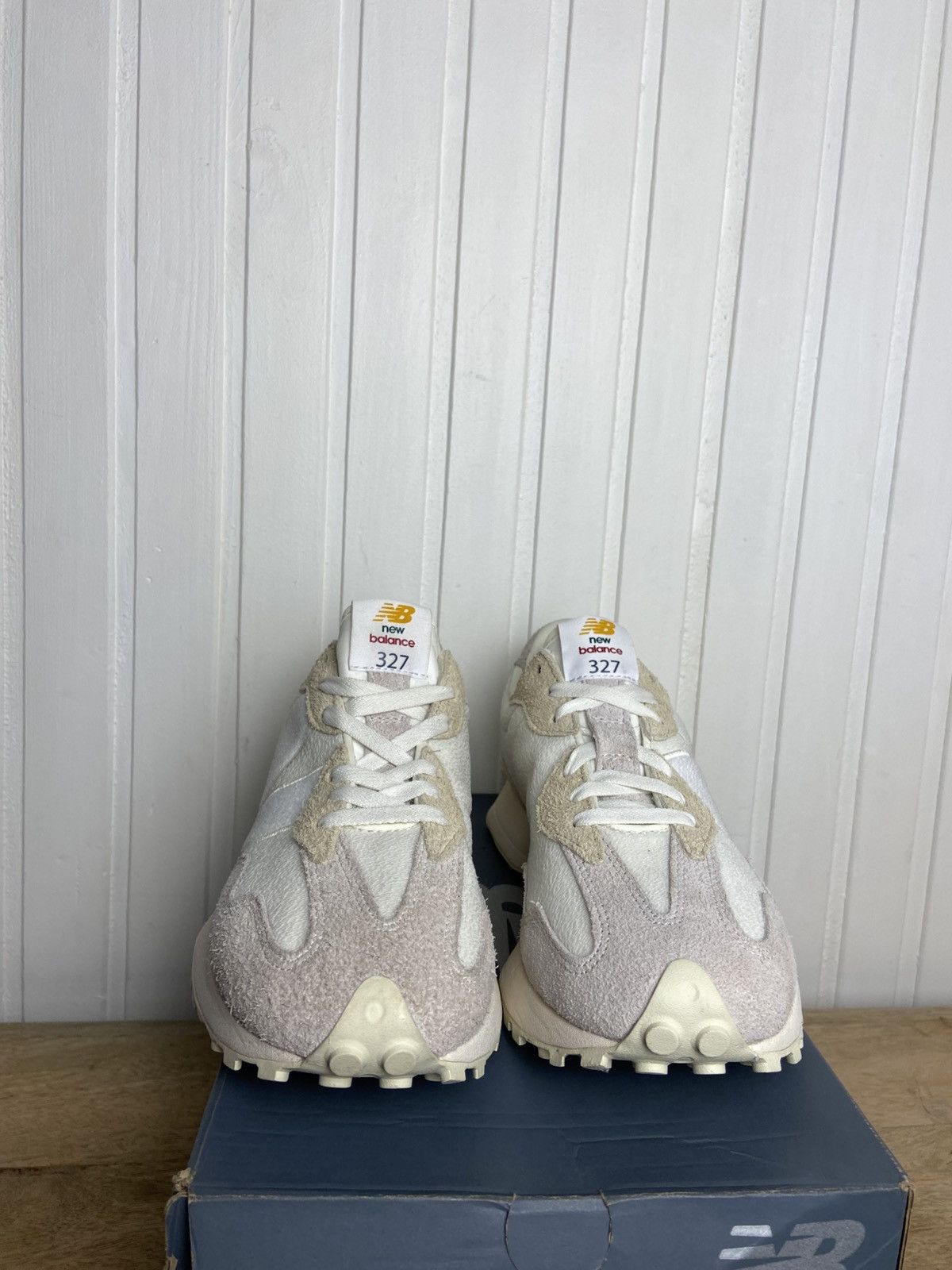 New Balance New Balance 327 "Beige Timberwolf" New Authentic 10US Size US 10 / EU 43 - 3 Thumbnail