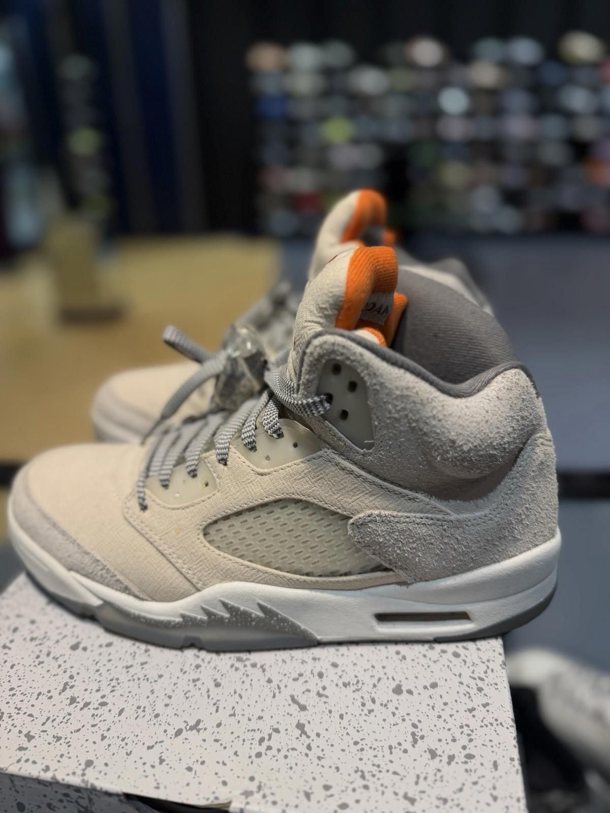 Jordan Brand Size 9.5 - Air Jordan 5 Retro SE Craft Light Orewood Brown Size US 9.5 / EU 42-43 - 6 Thumbnail