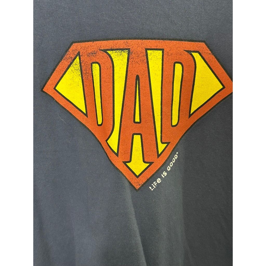 Life is Good Life is Good Navy Blue Crusher SUPER DAD Graphic Shirt XL Size US XL / EU 56 / 4 - 2 Thumbnail
