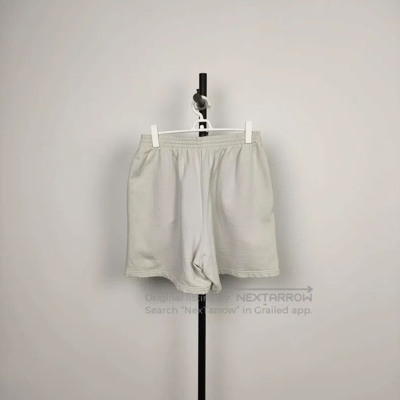Balenciaga Balenciaga size S Cotton Linen Shorts Size S White Size US 27 - 2 Thumbnail