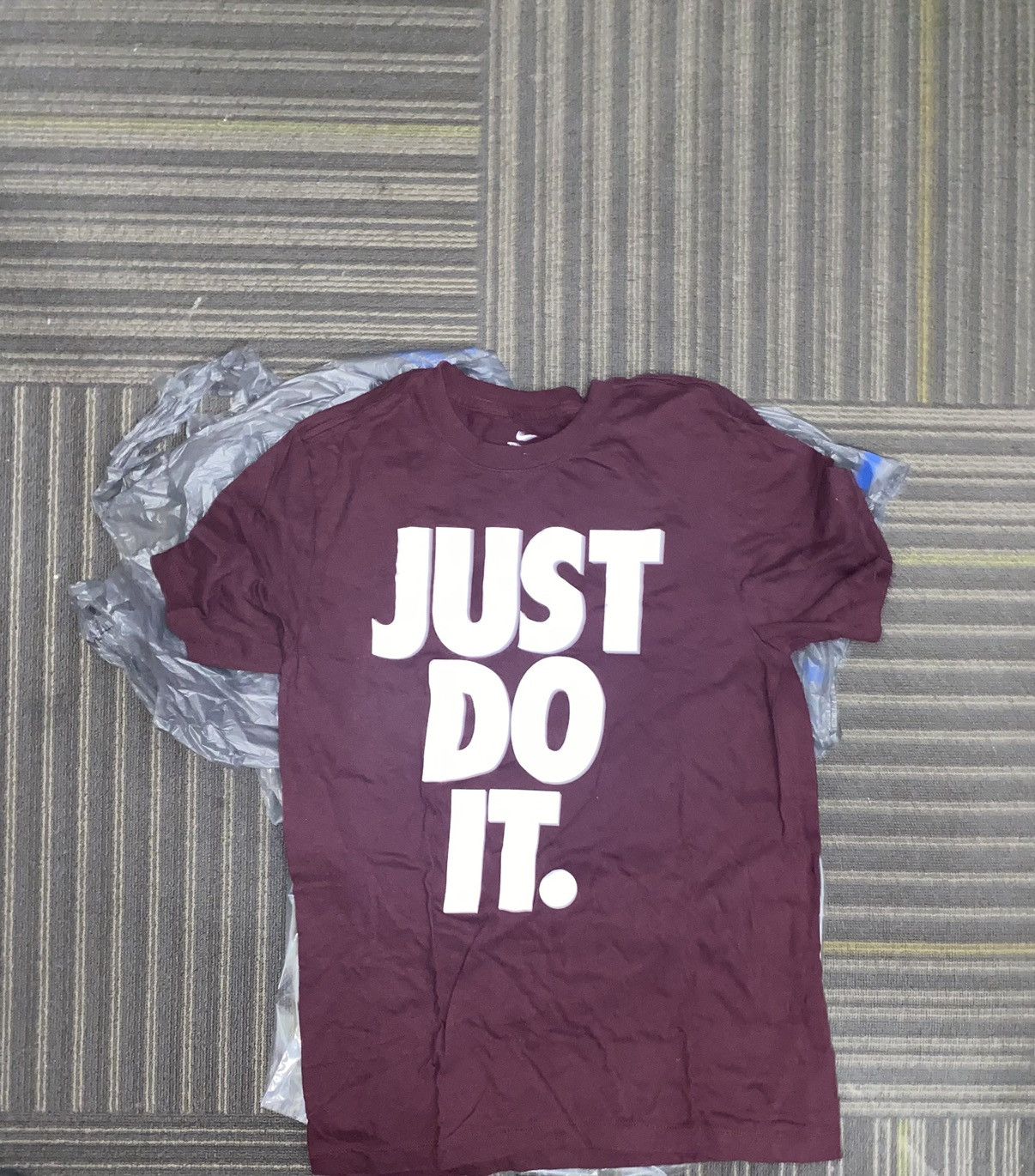 Nike × Vintage Nike T-shirt Size US S / EU 44-46 / 1 - 1 Thumbnail