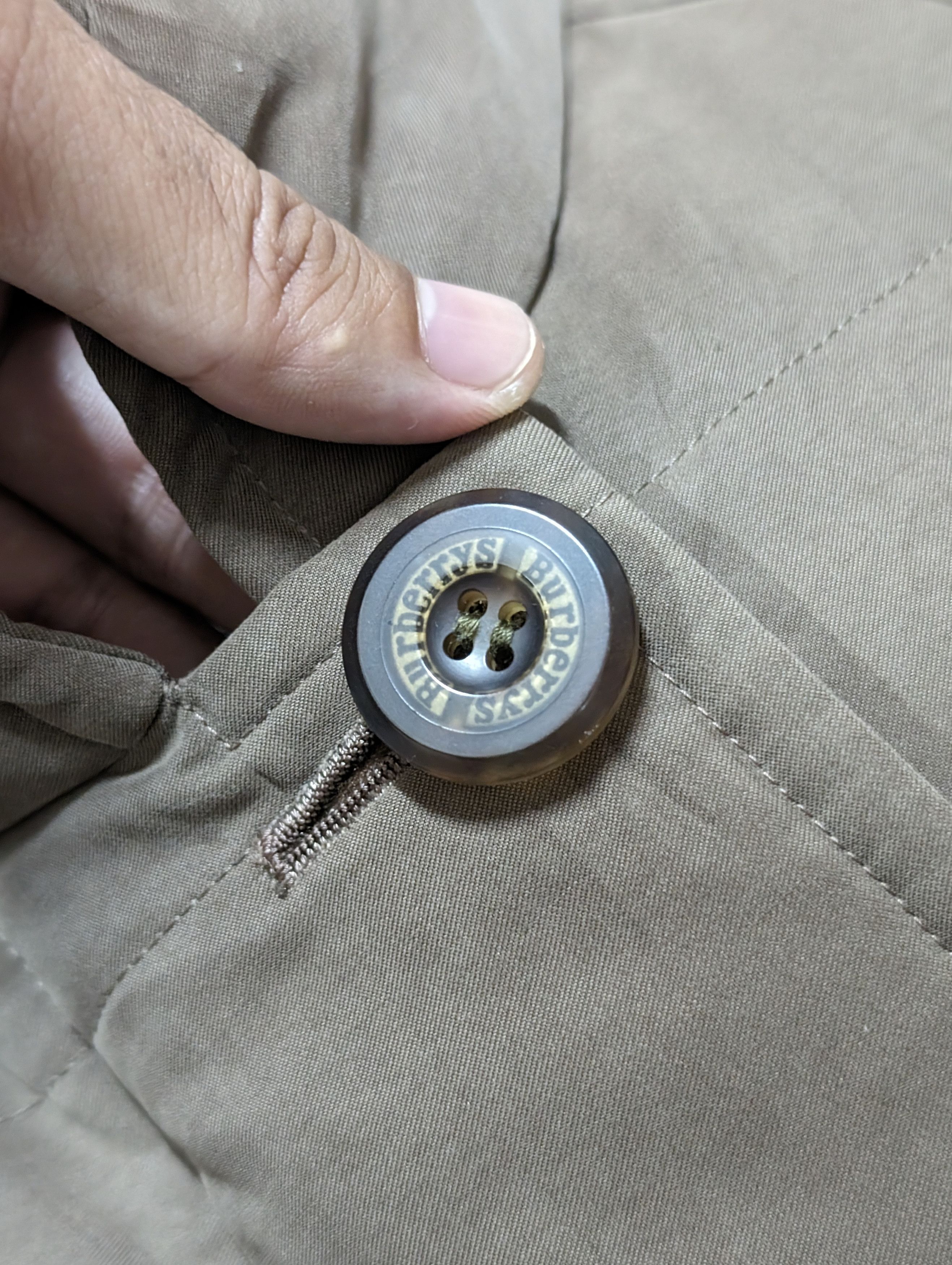 Burberry Vintage Burberrys Puffer Padded Jacket Button Ups Baroque Size L / US 10 / IT 46 - 7 Thumbnail
