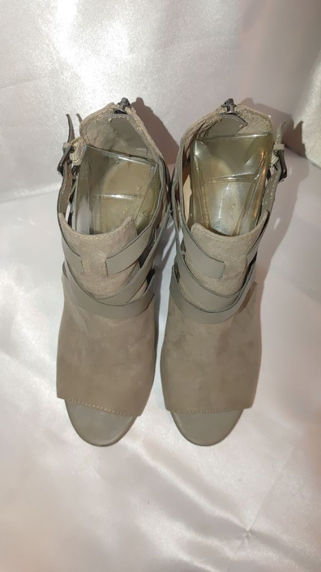 Sam Edelman Libby Edelman Peep Toe Booties Size 8 Size US 8 / IT 38 - 4 Thumbnail