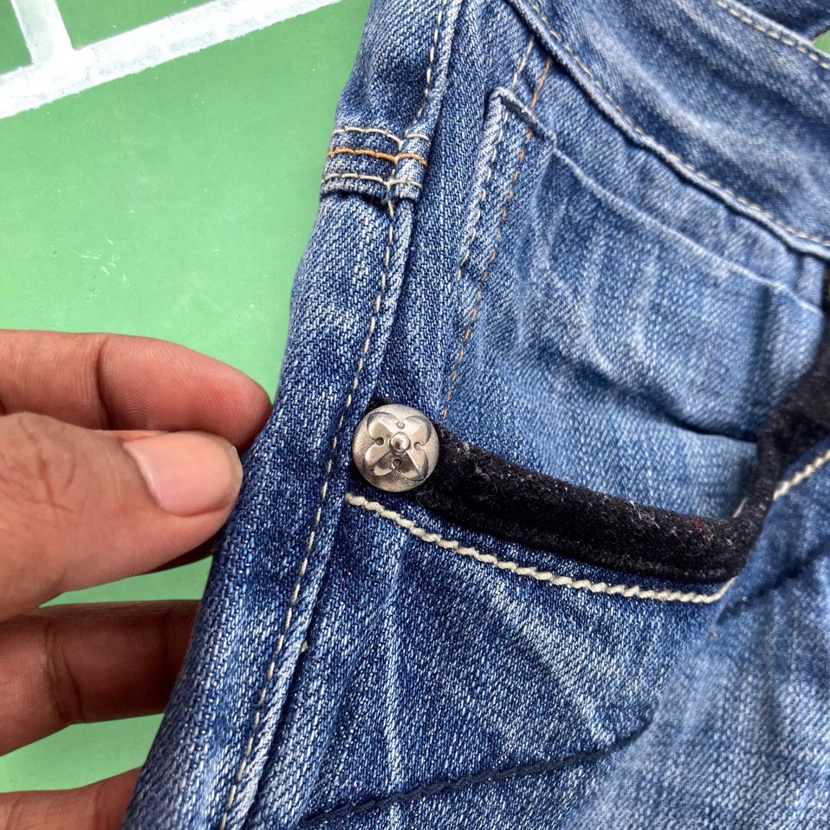 Japanese Brand Big Train Japan Embroidery Pocket Faded Denim Pants Size US 32 / EU 48 - 8 Thumbnail