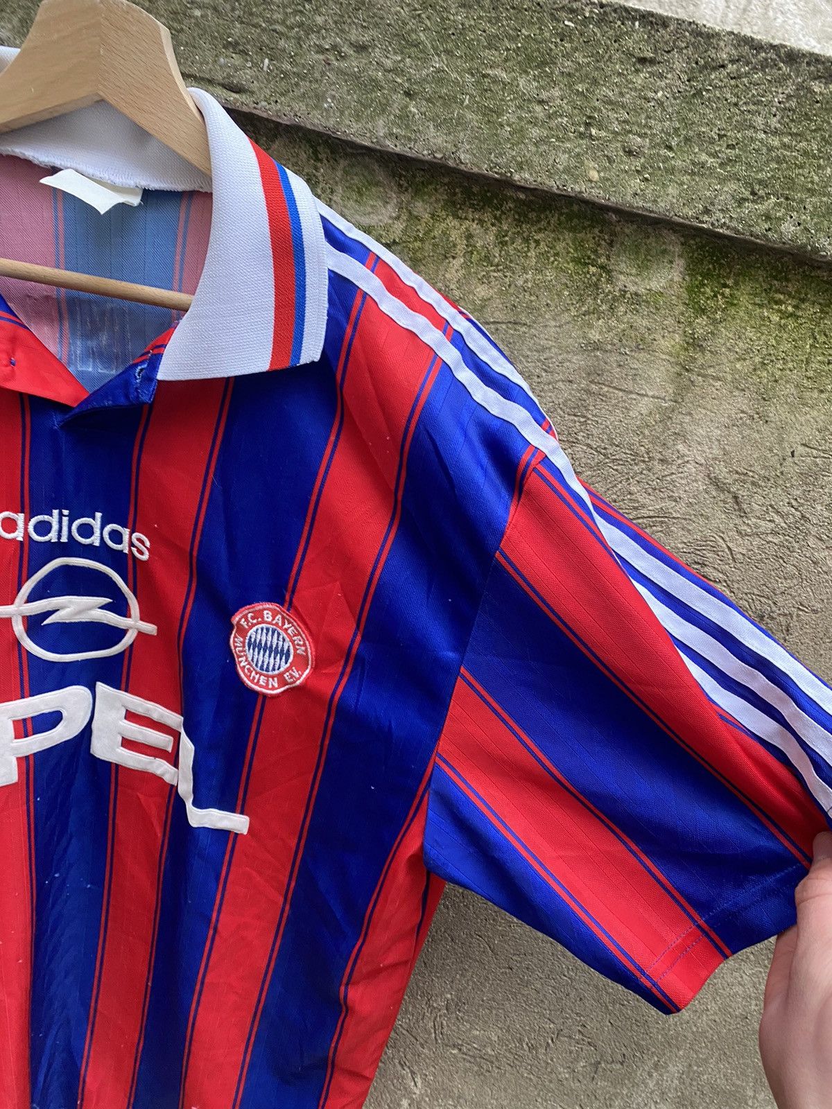 Adidas × Vintage Vintage 1997 Adidas Fc Bayern 18 Klinsmann Soccer Jersey Size US L / EU 52-54 / 3 - 5 Thumbnail