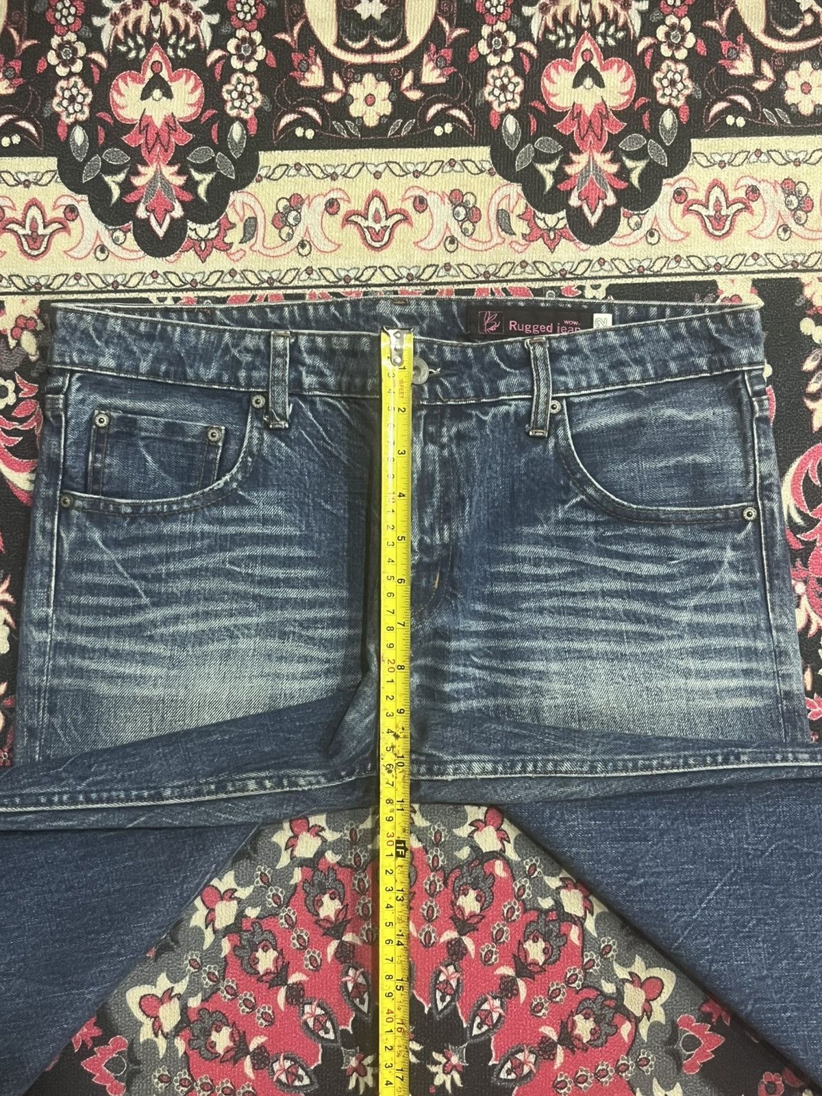 Japanese Brand Vintage Rugged Jeans by WoW Blue Faded Washed Whisker Jeans Size US 32 / EU 48 - 13 Thumbnail