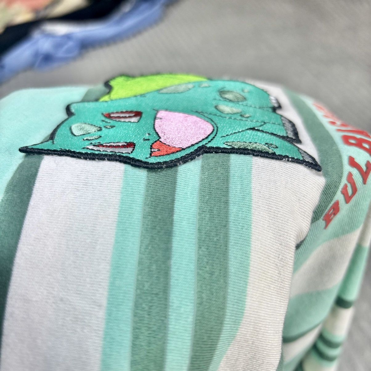 Pokemon Pokémon Bulbasaur 3-D stitched 2022 men’s XL T-shirt Size US XL / EU 56 / 4 - 12 Thumbnail