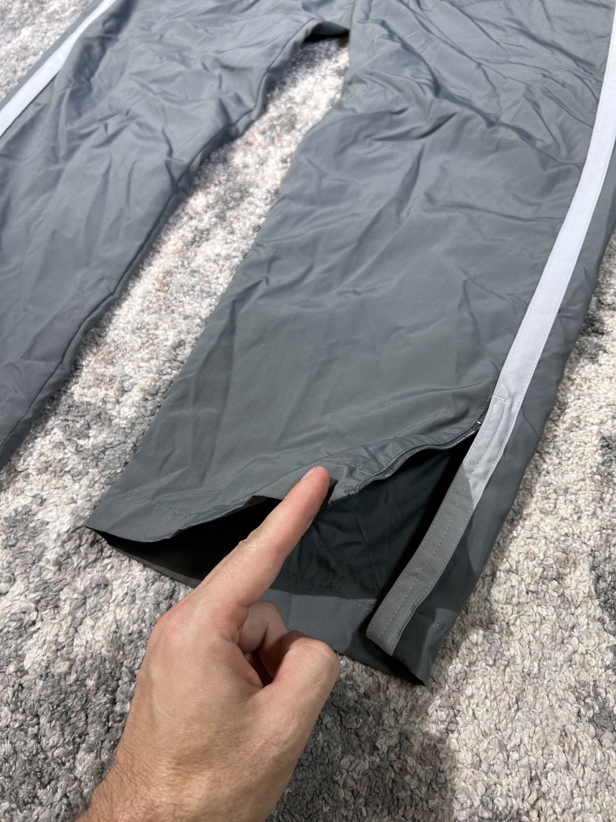 Nike × Vintage Nike vintage baggy nylon track pants y2k / l size Size US 34 / EU 50 - 8 Thumbnail