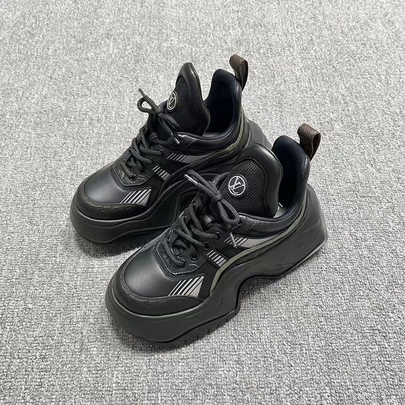 Louis Vuitton Louis Vuitton Chunky Low-Top Sneakers for Women 0079 Size US 6 / IT 36 - 1 Thumbnail