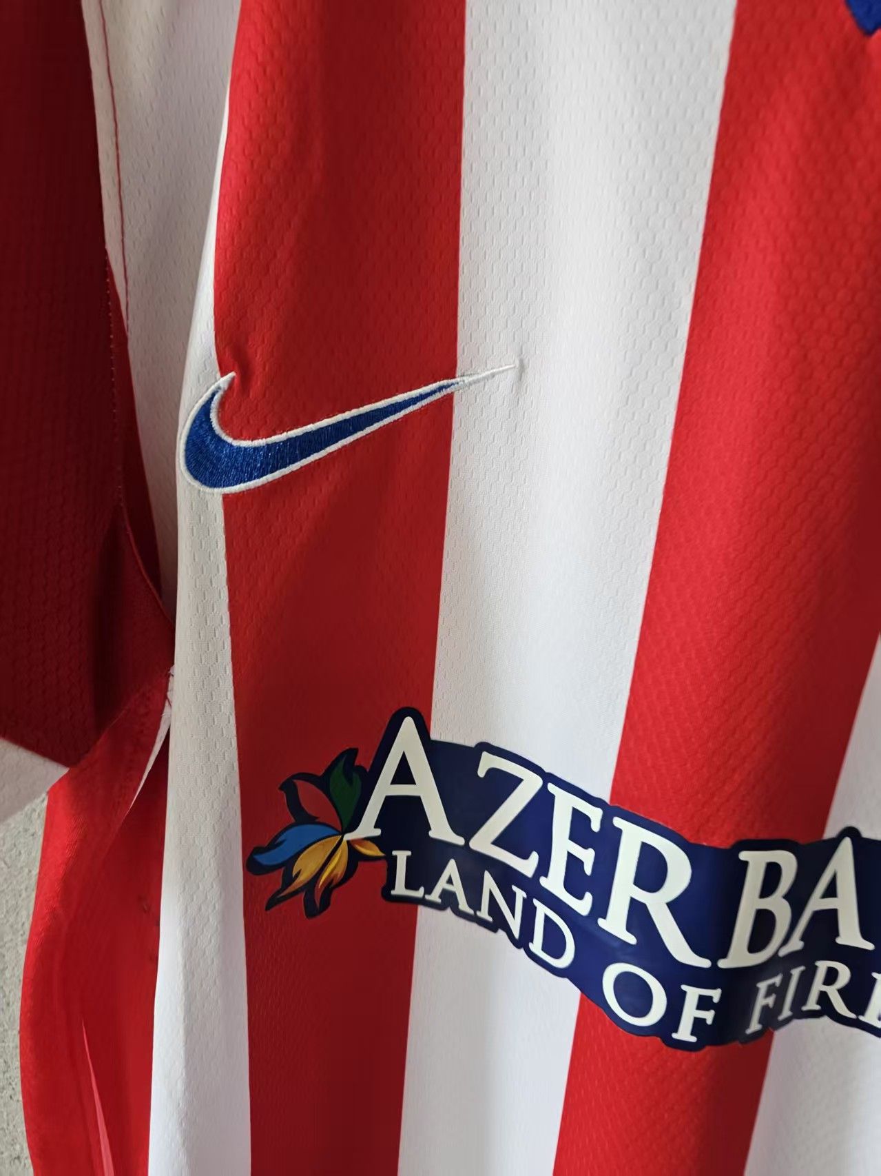 Nike 2013 2014 atletico madrid Jersey Size US S / EU 44-46 / 1 - 2 Thumbnail