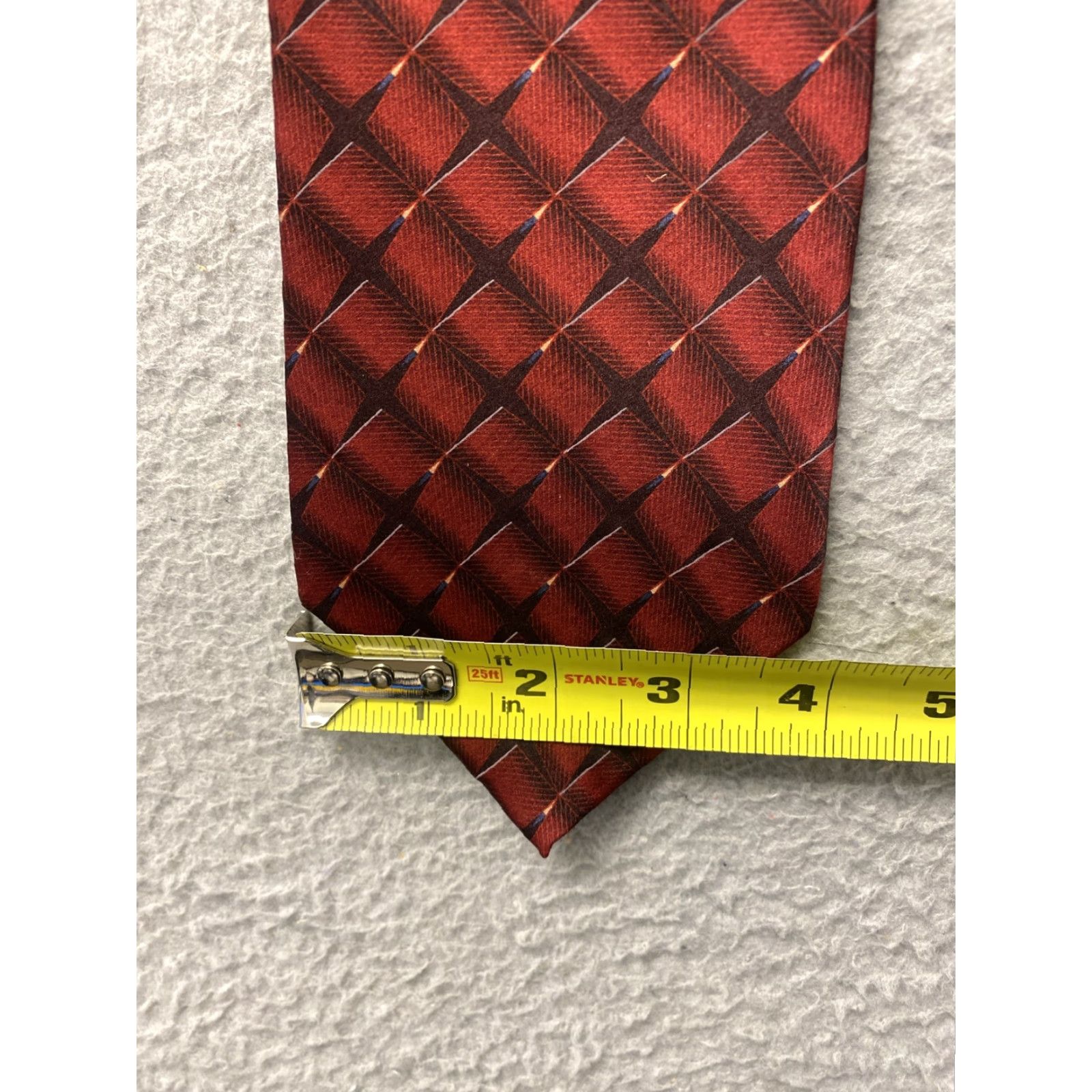 Bill Blass VINTAGE Bill Blass Men's Tie Silk Red Geometric Patterned Formal Neck Tie Preppy Size ONE SIZE - 5 Thumbnail