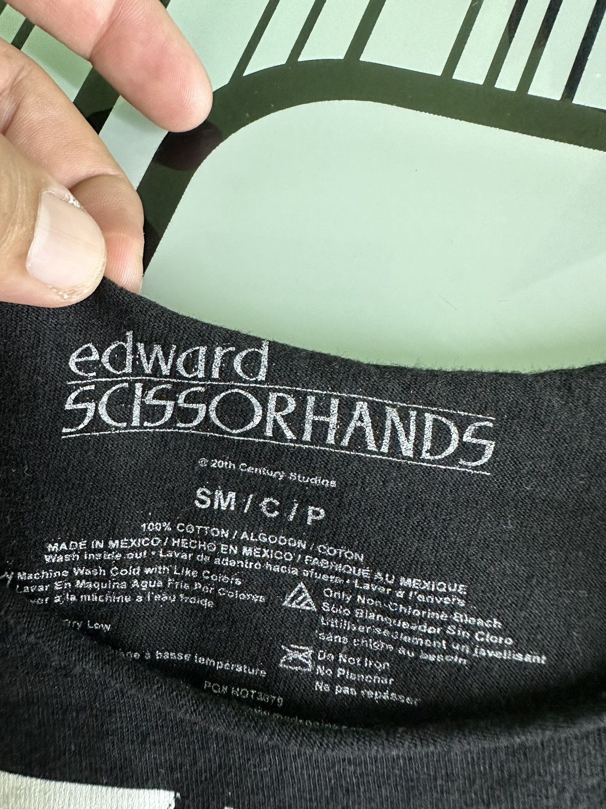 Vintage Edward Scissorhands Tim Burtons Goth Movie Promo Tee Size US S / EU 44-46 / 1 - 10 Thumbnail