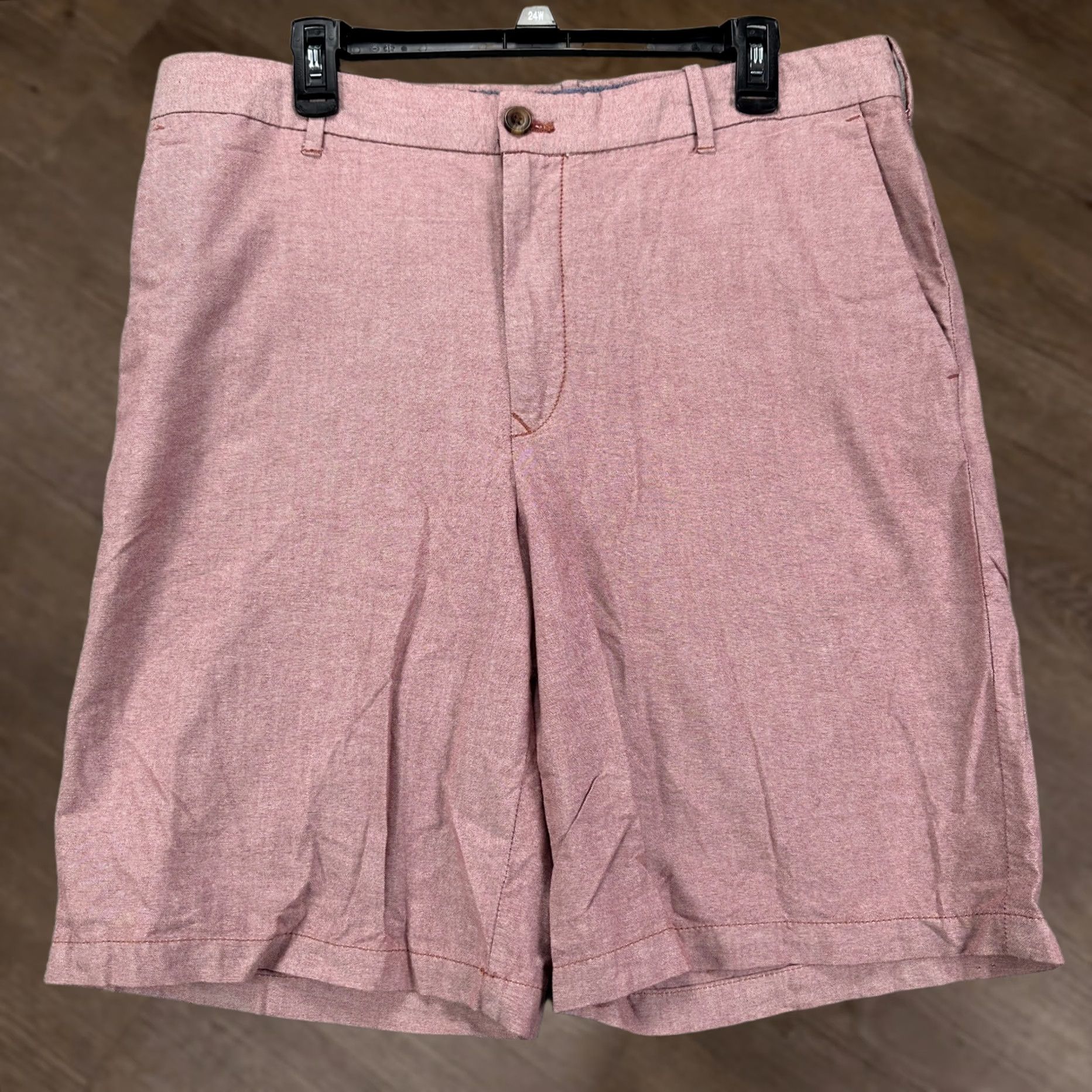 Izod VINTAGE Izod Khakis Shorts Mens 36X10.5 Light Red Cotton Flat Front Casual Pockets NEW Size US 36 / EU 52 - 1 Thumbnail