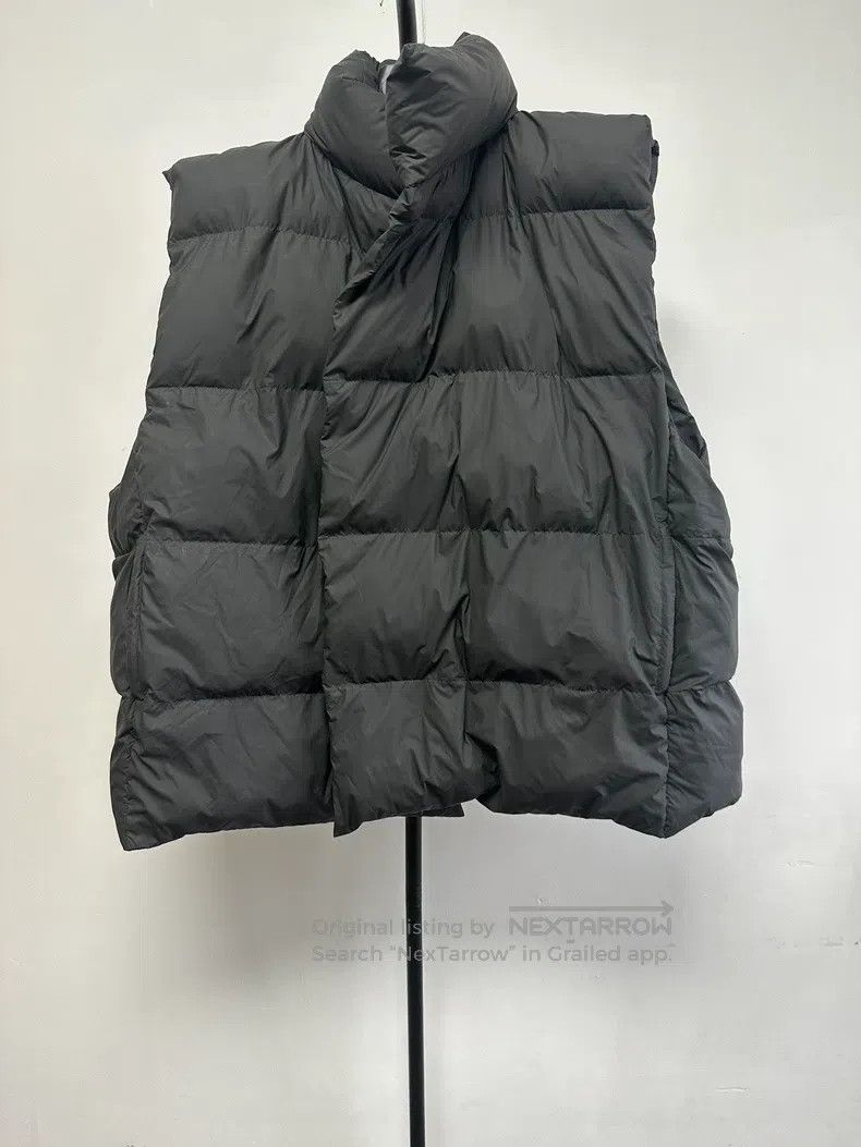 Balenciaga Balenciaga Letter Logo Quilted Casual Filling Vest Size US M / EU 48-50 / 2 - 1 Thumbnail