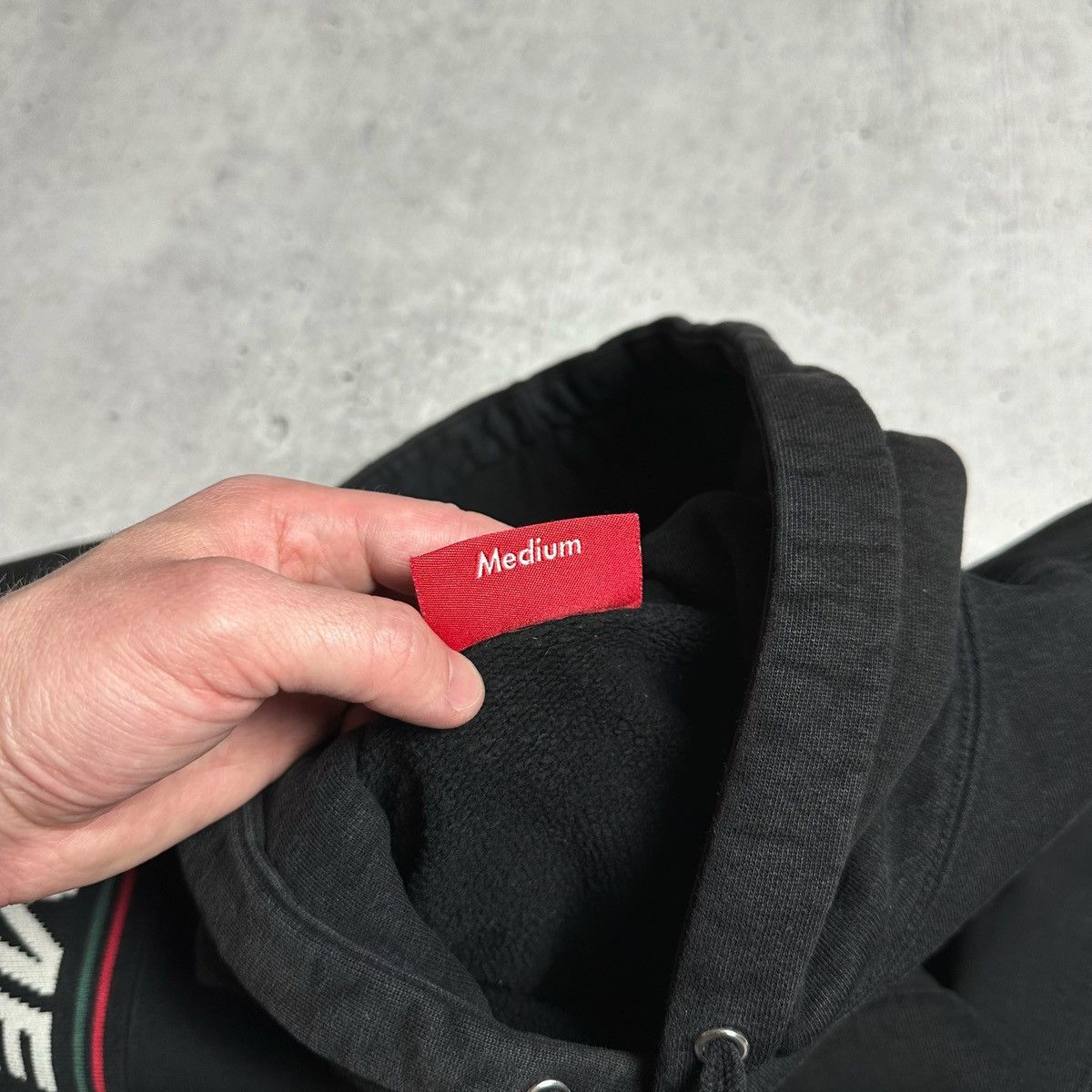Supreme Supreme Text Rib Black Faded Hoodie Sweatshirt AW19 Size US M / EU 48-50 / 2 - 8 Thumbnail