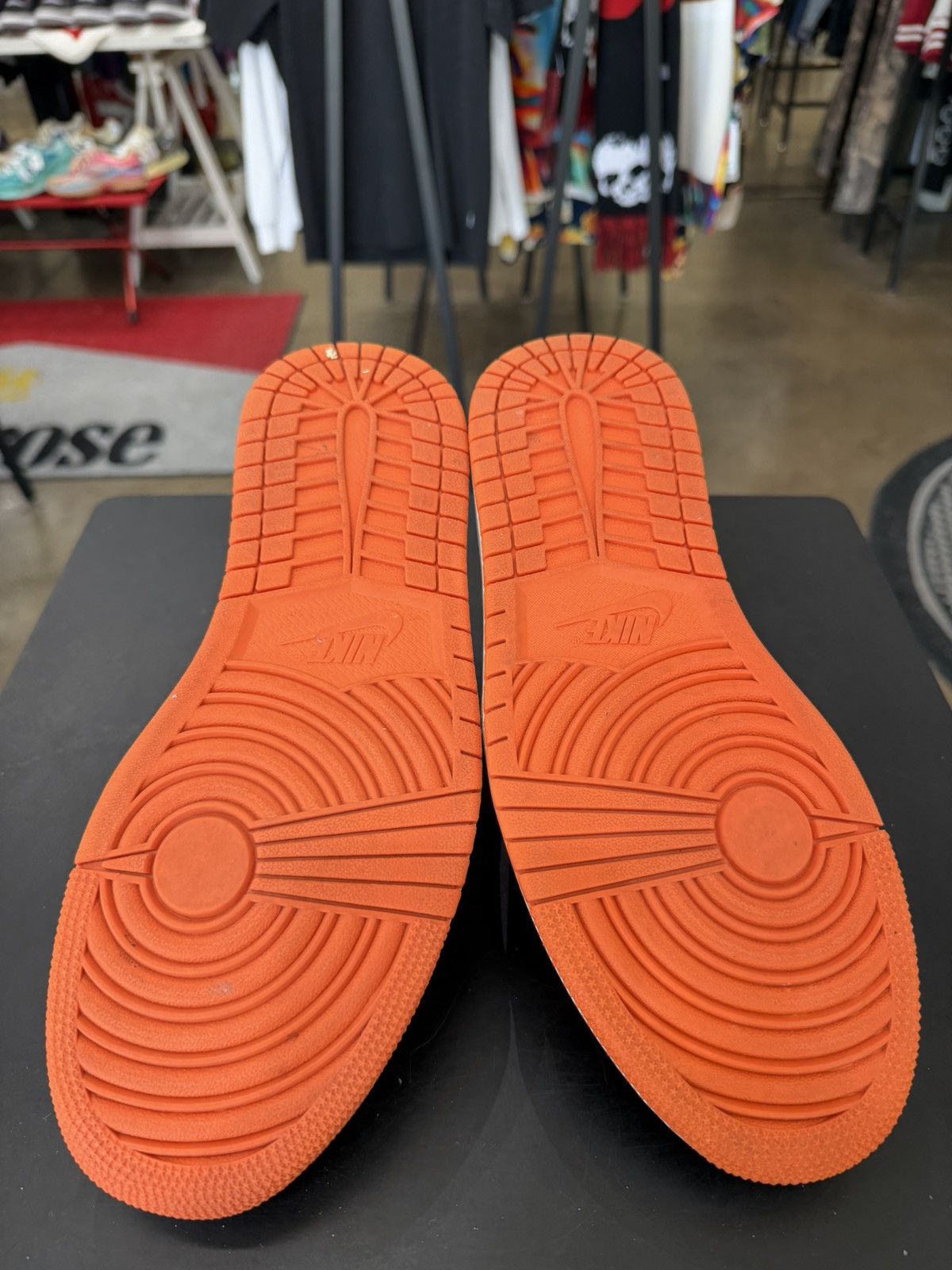 Jordan Brand Jordan 1 Low Shattered Backboard Size 9 (2021) Size US 9 / EU 42 - 9 Thumbnail