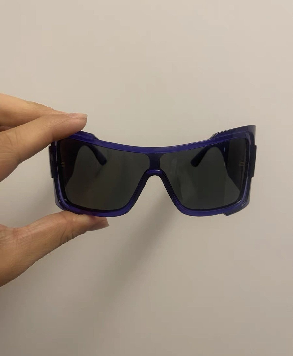 Versace Versace Shield Shape Frame Sunglasses Size ONE SIZE - 1 Thumbnail