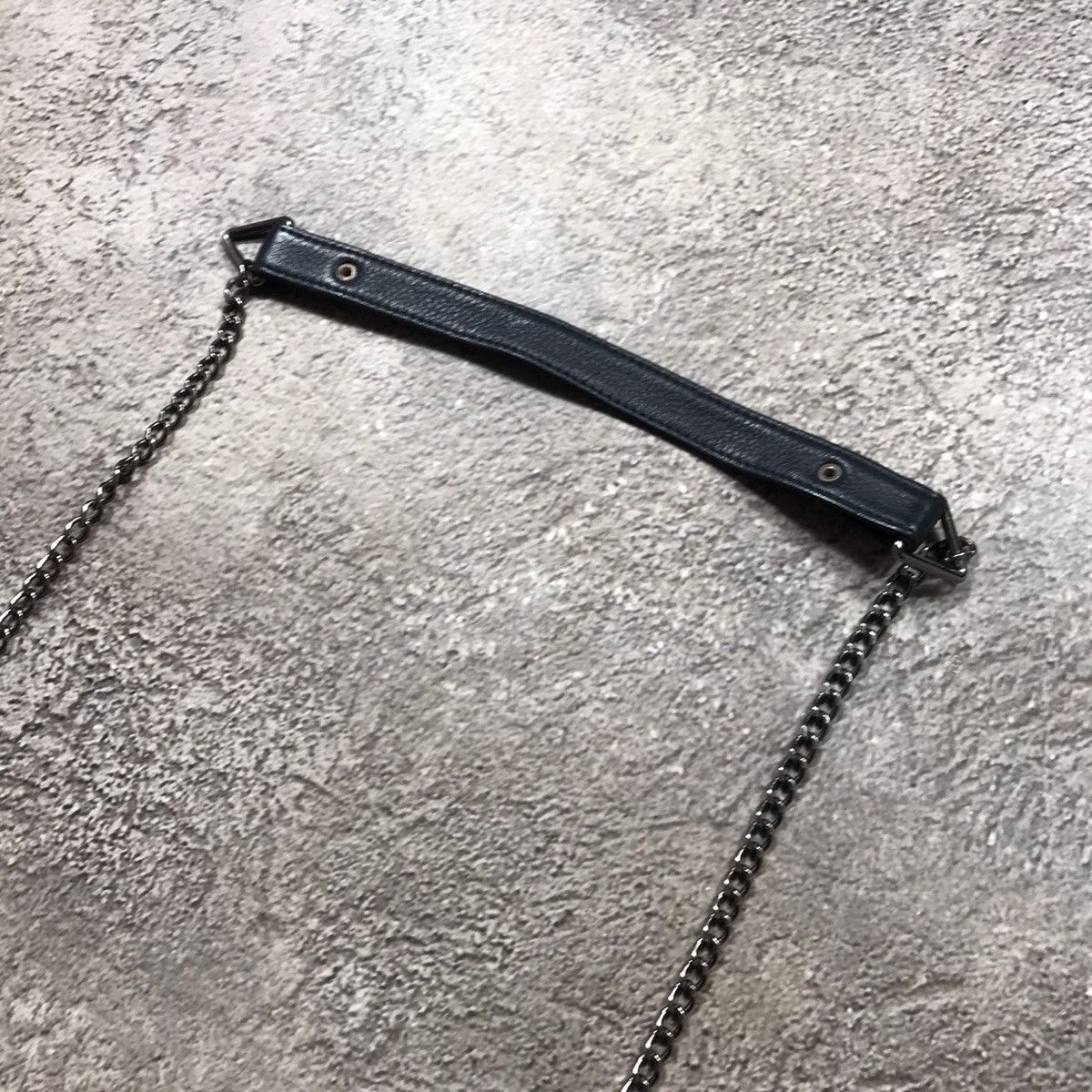 Vintage Vintage Y2K Black Leather Crossbody Bag Japanese Minimalist Size ONE SIZE - 4 Thumbnail