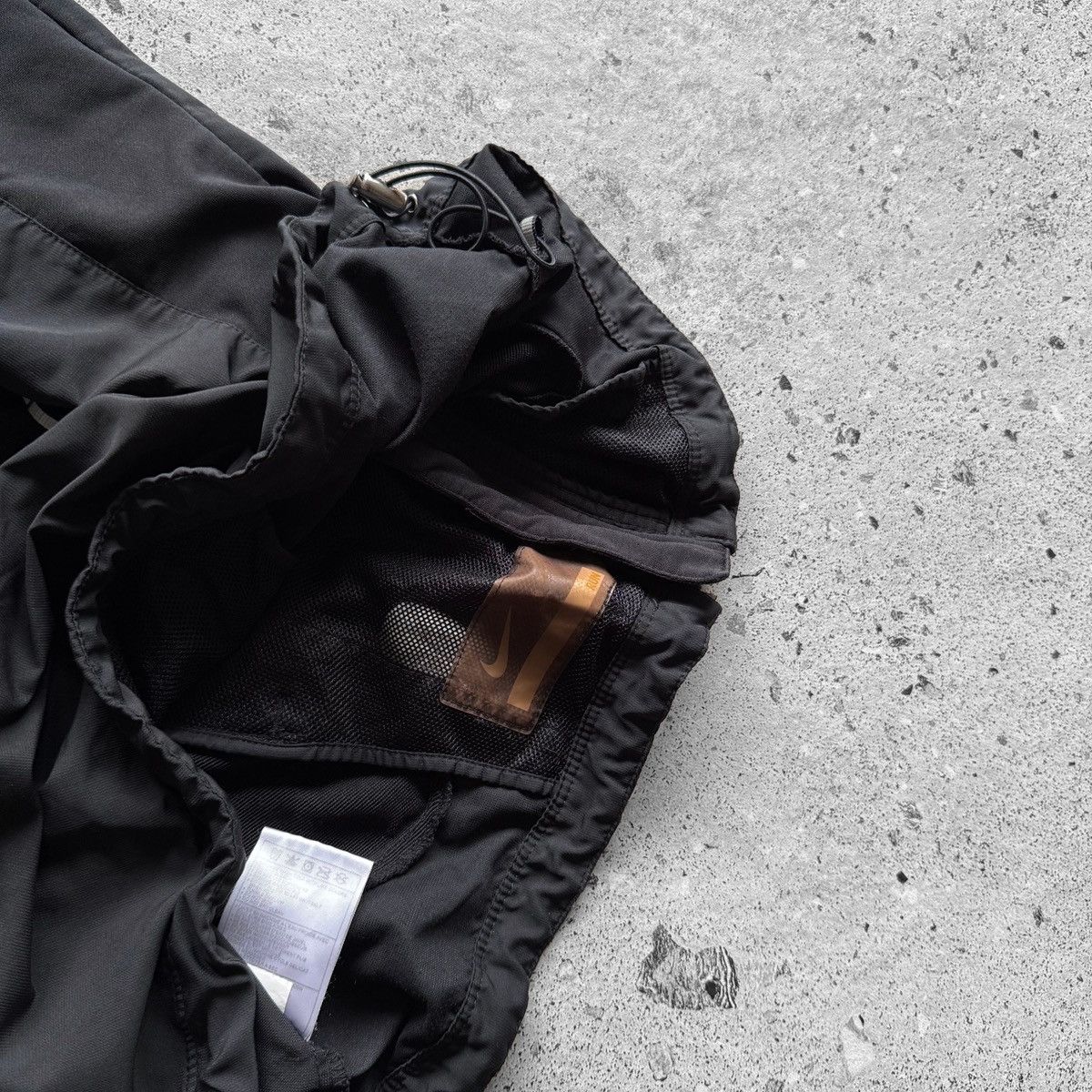 Nike × Vintage Nike Womens Vintage DriFIT Black Full Zip Y2K Jacket Running Size S / US 4 / IT 40 - 8 Thumbnail