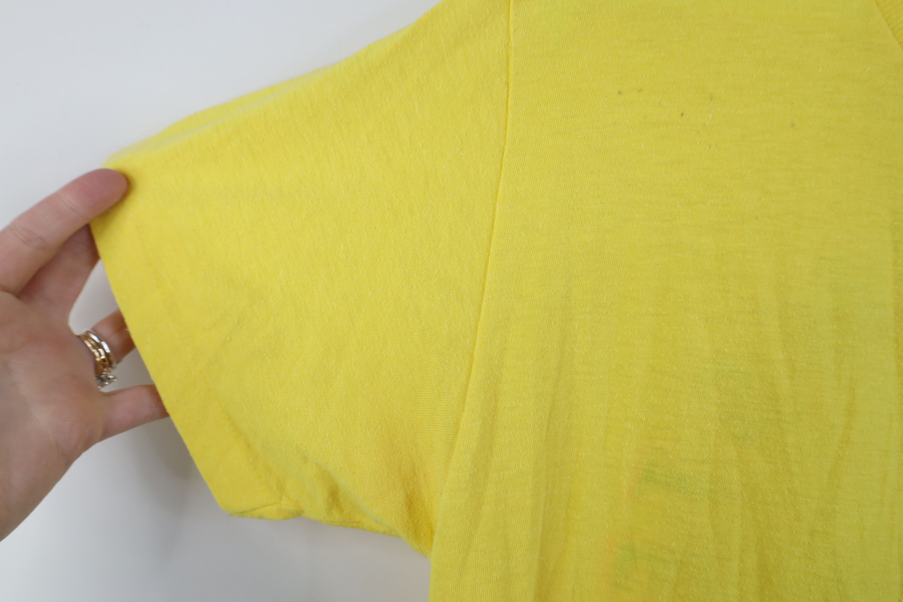 Vintage Vintage 80s 90s Streetwear Monster Surfing T-Shirt Yellow Size US S / EU 44-46 / 1 - 7 Thumbnail