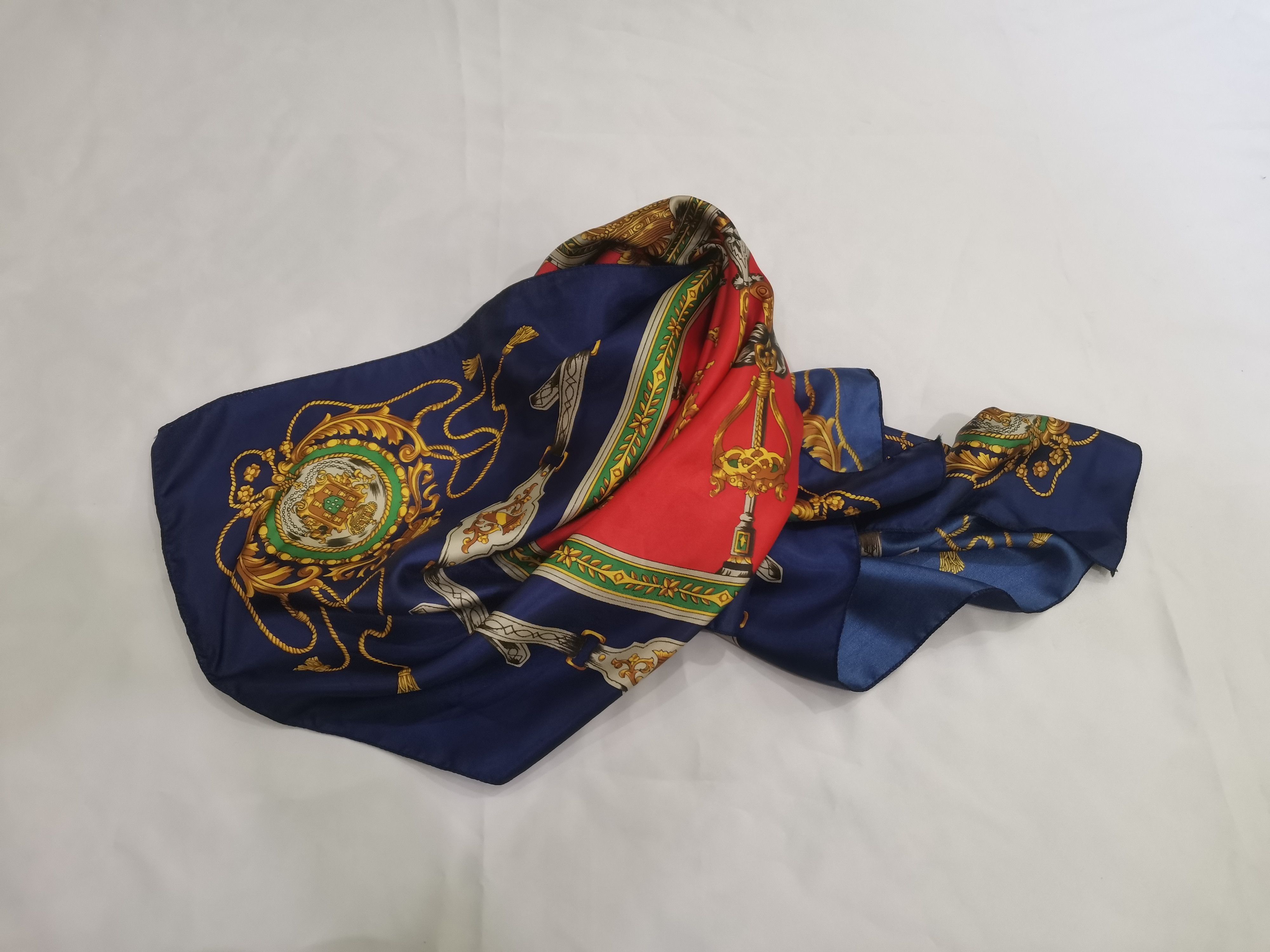 Vintage Rare vintage luxury scarves nice design Size ONE SIZE - 4 Thumbnail