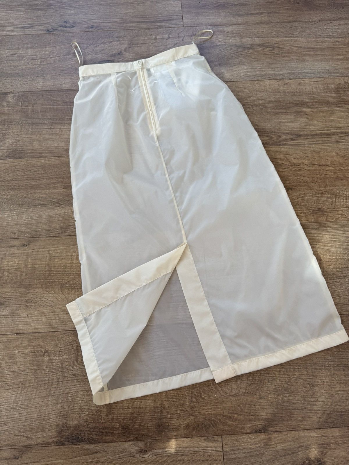 Maison Margiela Maison Martin Margiela pencil semisheer cream skirt,size XS Size 26" / US 2 / IT 38 - 9 Thumbnail
