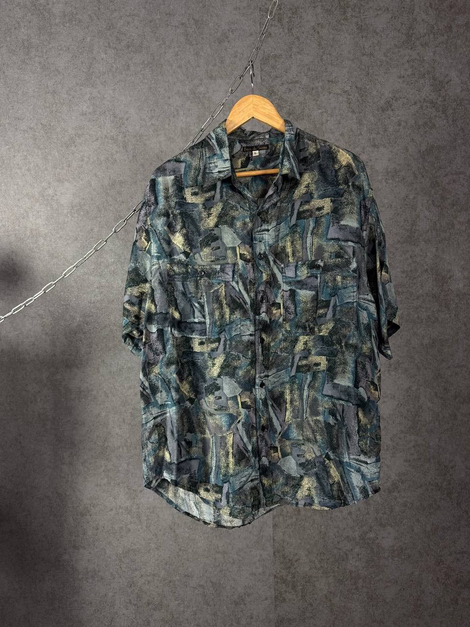 Vintage Art crazy hawaiian vintage silk shirt Size US L / EU 52-54 / 3 - 1 Thumbnail