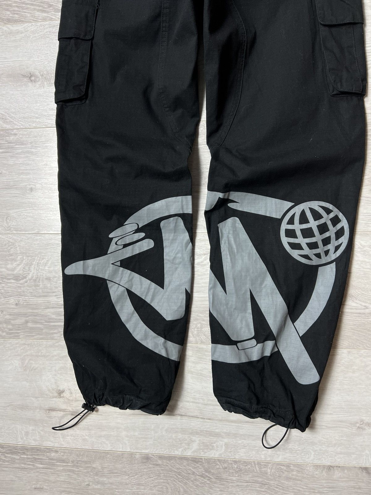 Other Rare Minus Two Cargo Parachute Pants Big Logo Size S Size US 31 - 13 Thumbnail