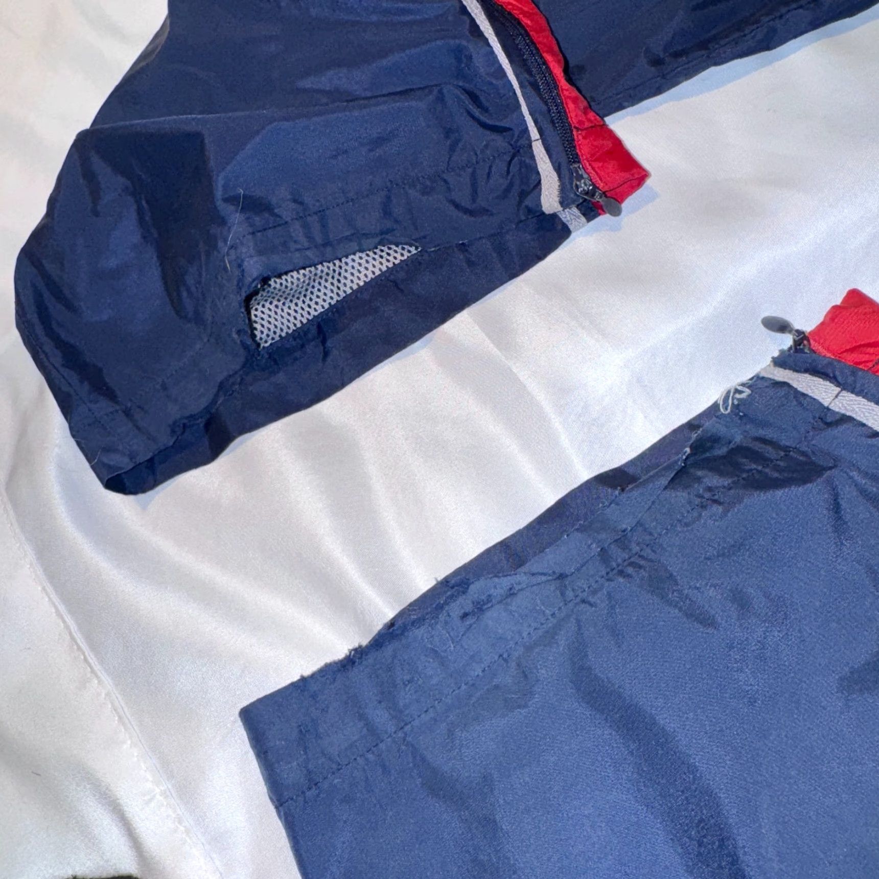 Adidas Vintage Adidas Track Pants XL Navy Baggy Windbreaker Jogger Zipper Ankle 90s Size US 36 / EU 52 - 5 Thumbnail