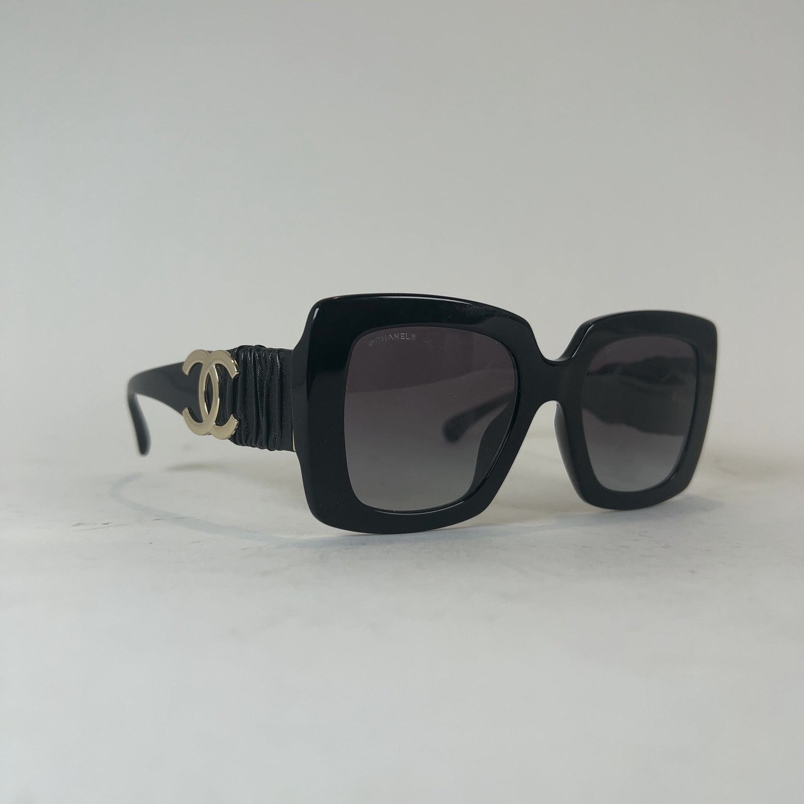Chanel 2000s Vintage Chanel Sunglasses 5088-B Y2K Shield Wrap