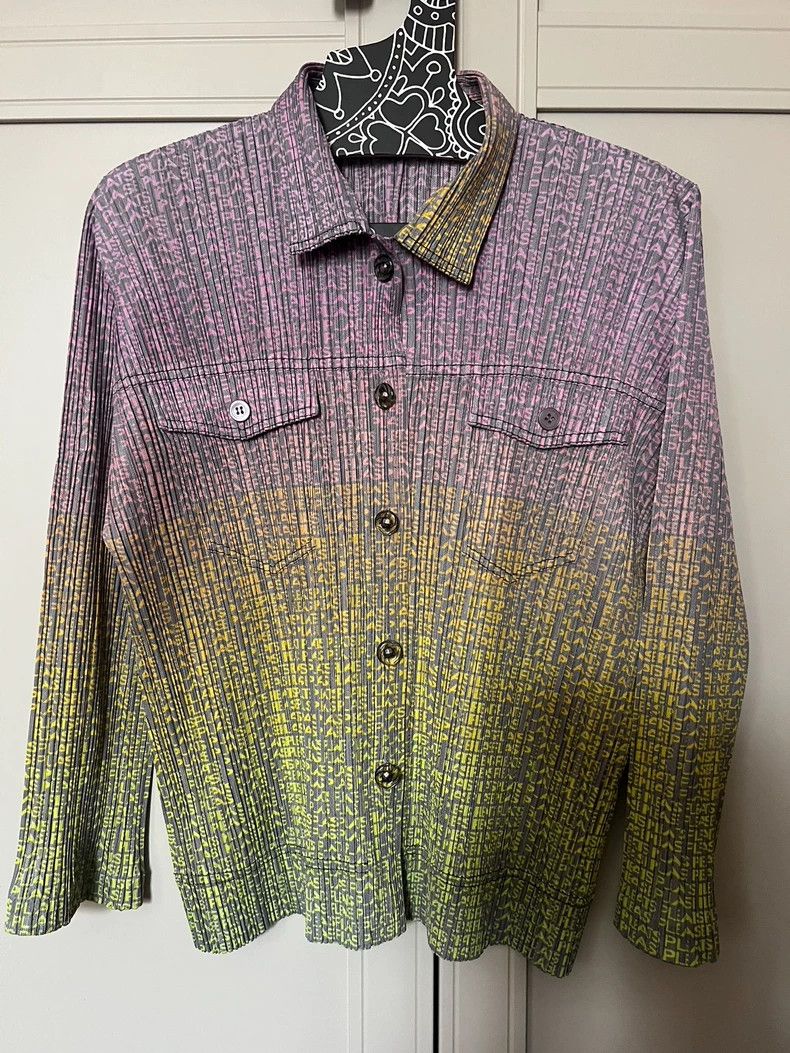 Issey Miyake size:4 A pinkish-green gradient denim top