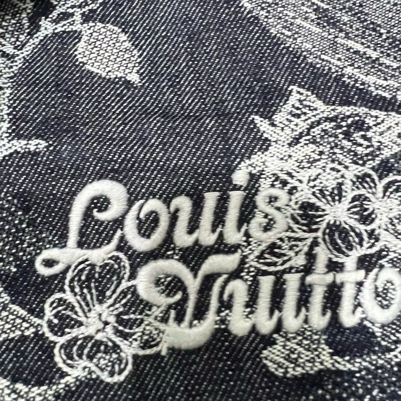 Other Louis Vuitton Embroidered denim short sleeve shirt Size US S / EU 44-46 / 1 - 5 Thumbnail