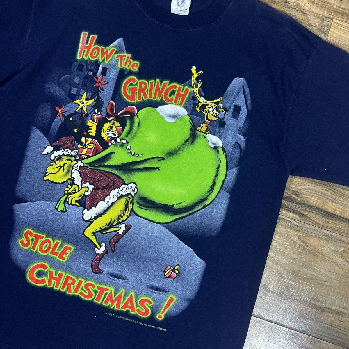 Vintage 1997 DR SEUSS HOW THE GRINCH STOLE CHRISTMAS Size US XL / EU 56 / 4 - 3 Thumbnail