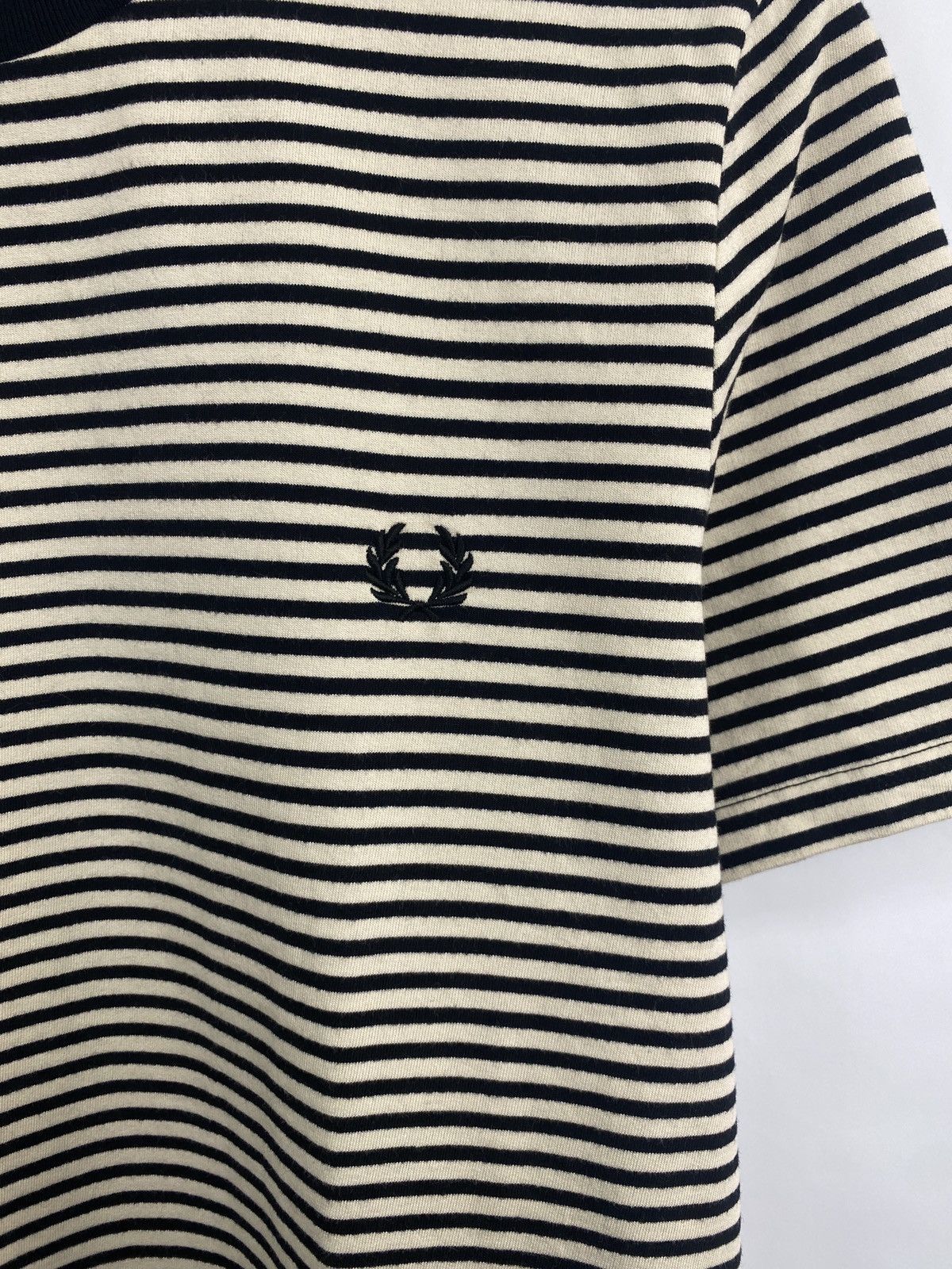 Fred Perry × Vintage 🇺🇸 Vintage Y2K Fred Perry T-Shirt Retro Rare Hype Size US M / EU 48-50 / 2 - 4 Thumbnail