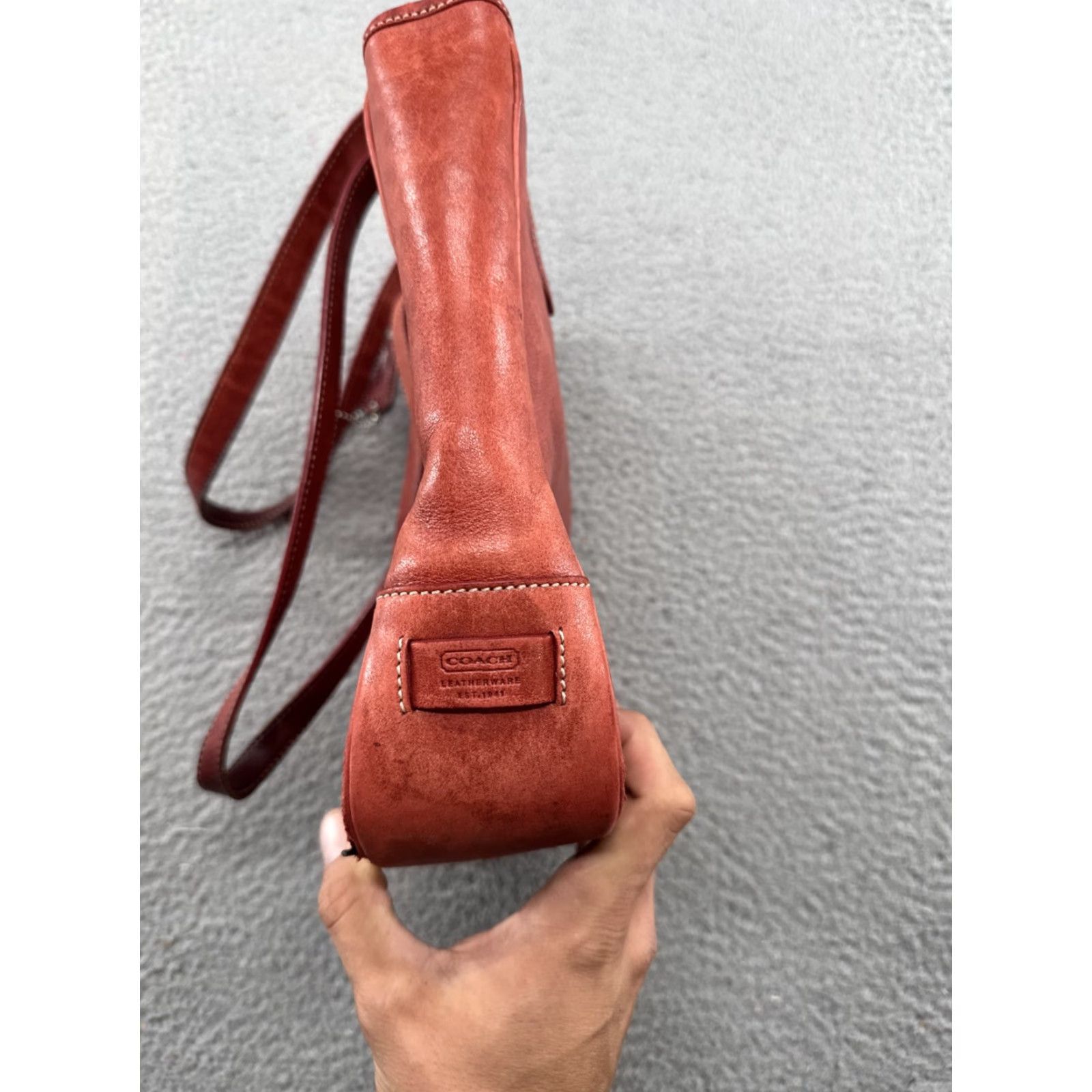 Coach VINTAGE Coach Hampton Tote Leather Red Women Bag 7776 Used Some Damage Size ONE SIZE - 4 Thumbnail