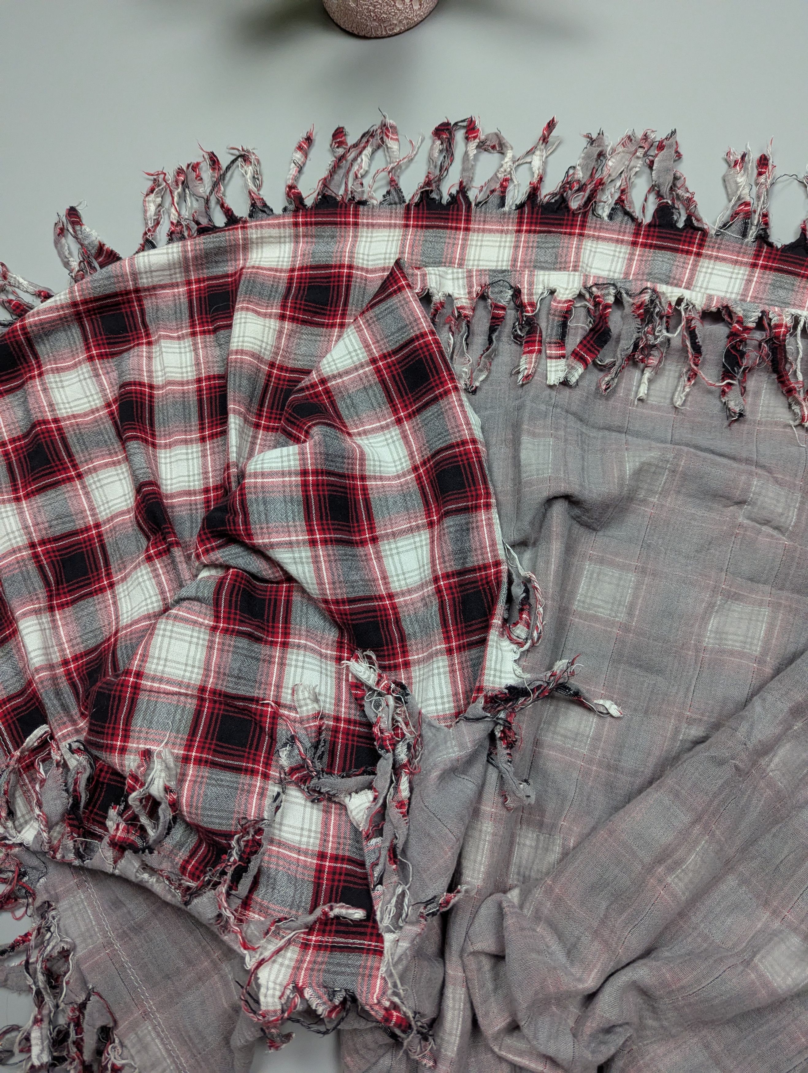 Diesel DIESEL Vintage Large Red Gray White Checkered Palatine Scarf Size ONE SIZE - 10 Thumbnail